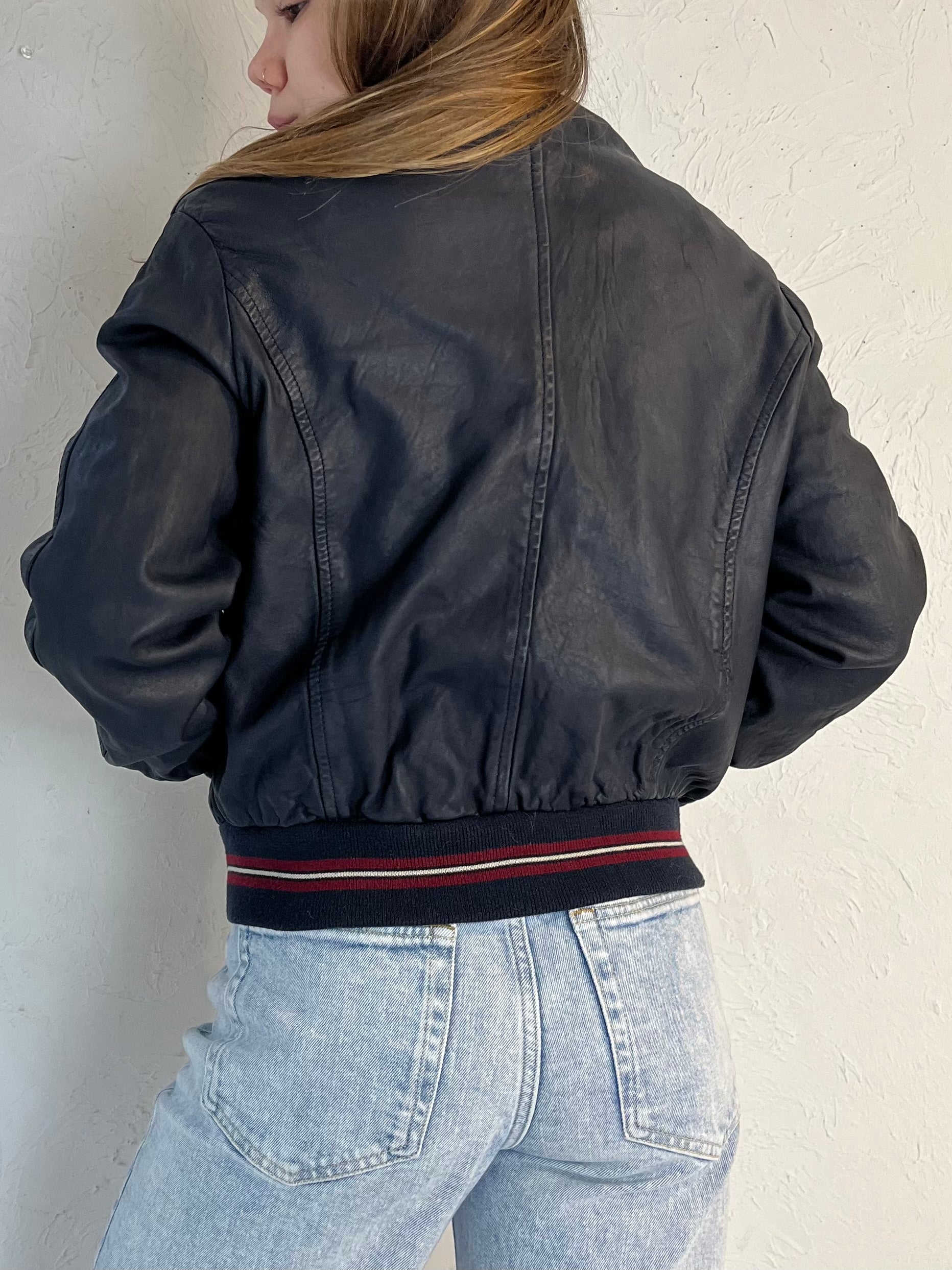 90s ‘Danier’ Navy Blue Leather Bomber Jacket / XS