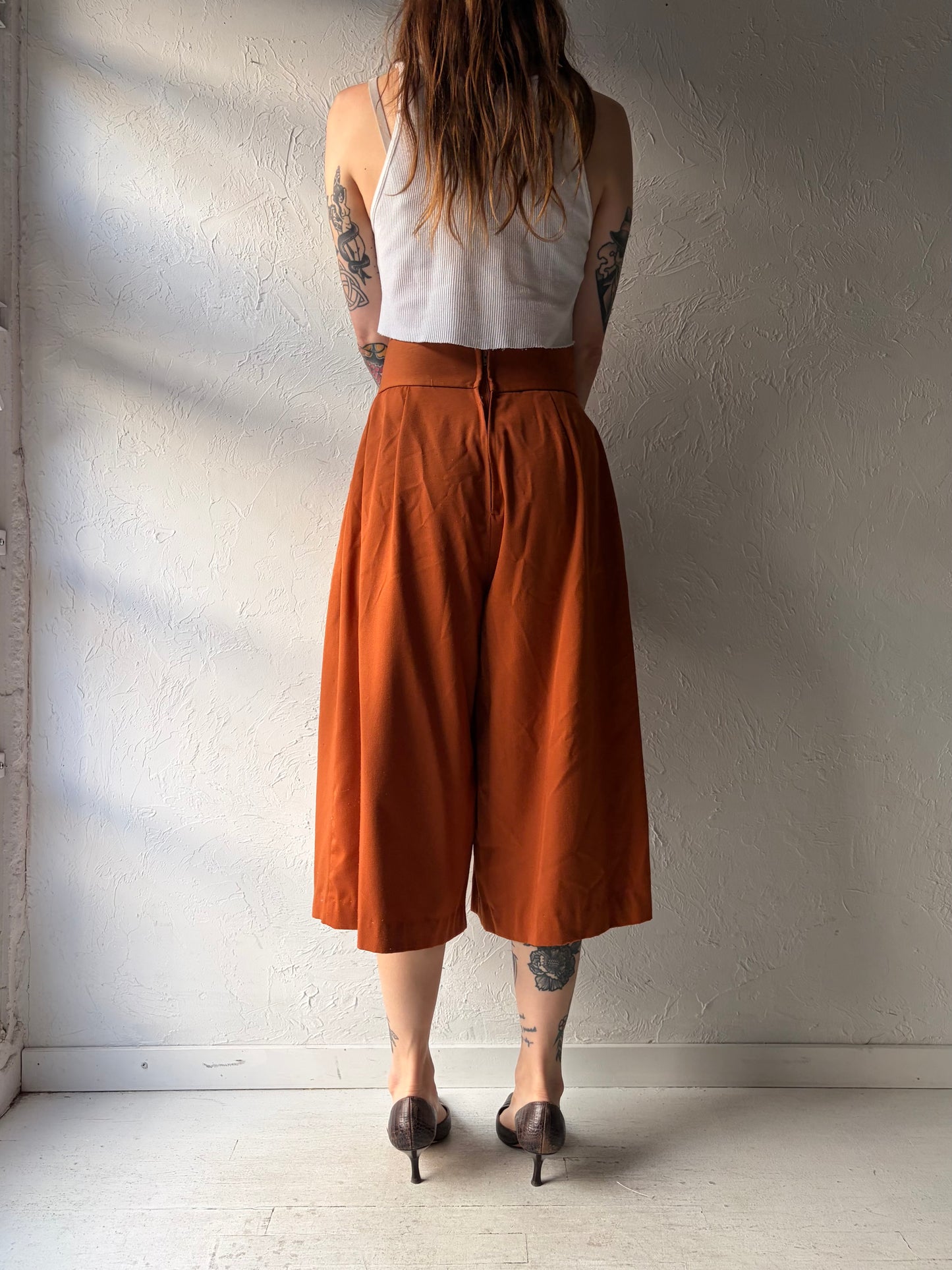 Vintage Retro Orange Wide Leg Shorts / Small