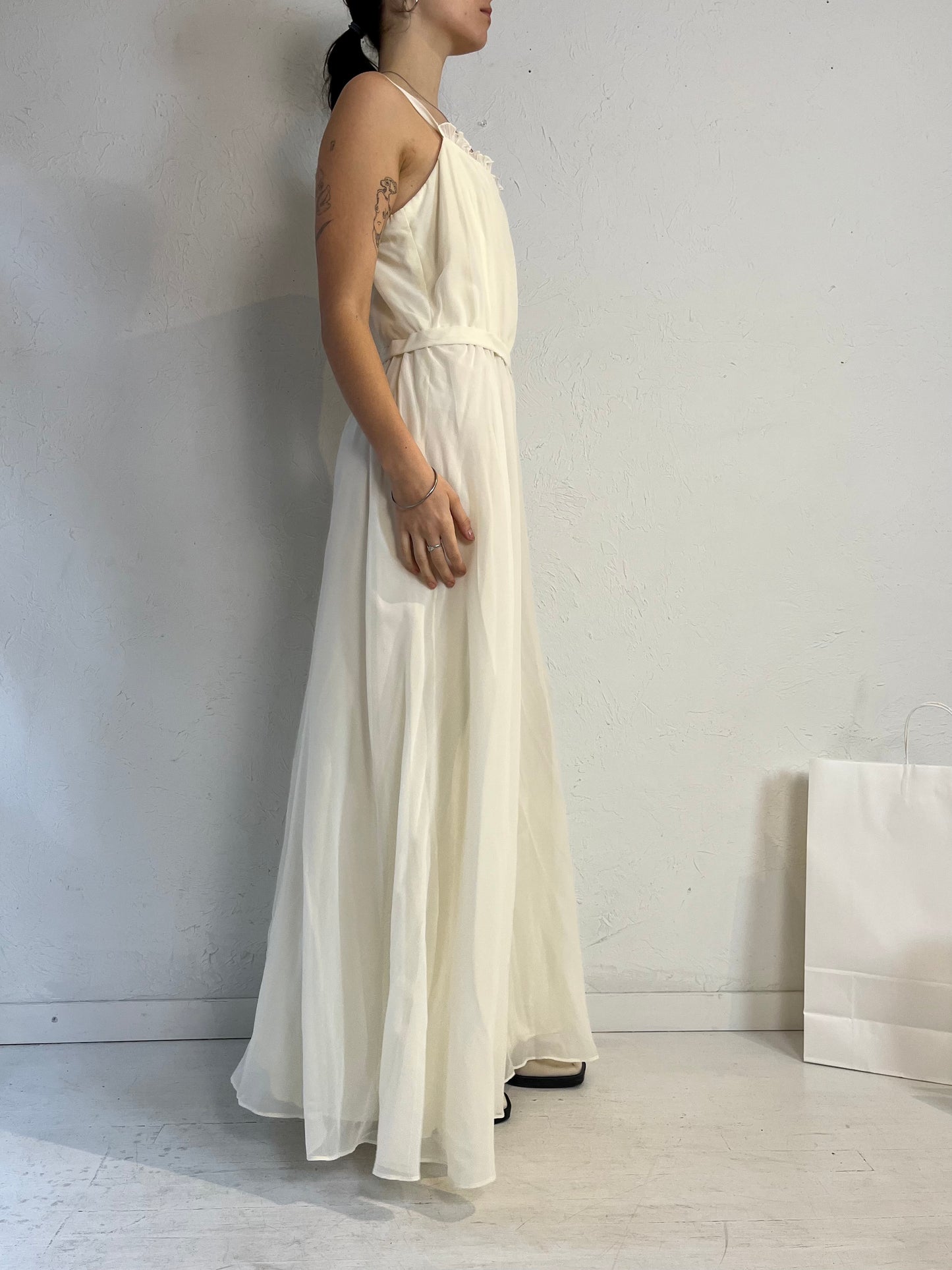 Vintage White Sleeveless Formal Maxi Dress / Medium