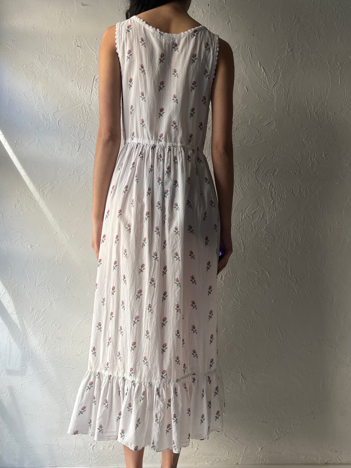 90s 'Eileen West' White Floral Cotton Summer Nighty Dress / Vintage 1990s Cottagecore Maxi Nightgown / Small