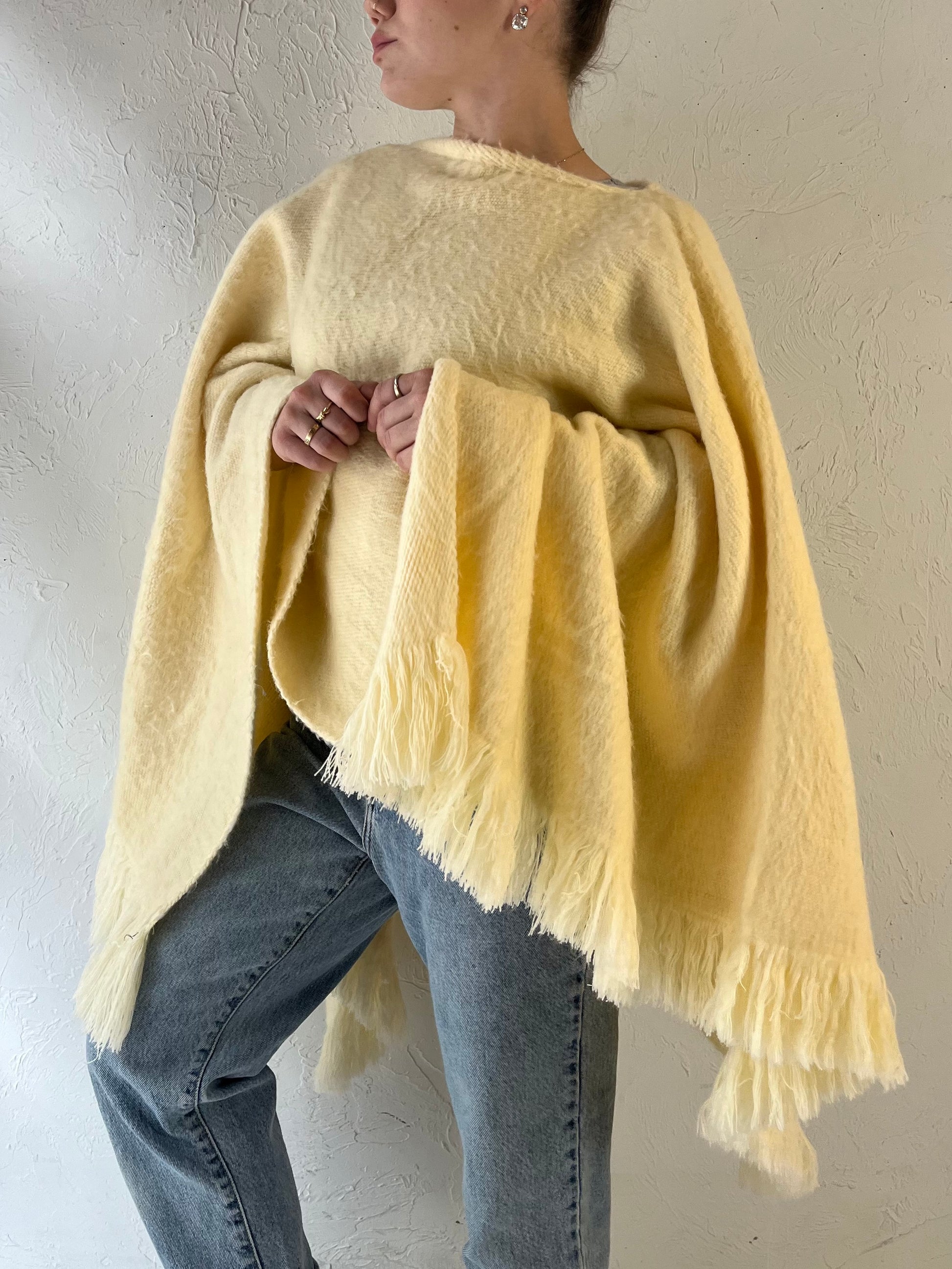 Vintage Handmade Knit Cream Poncho