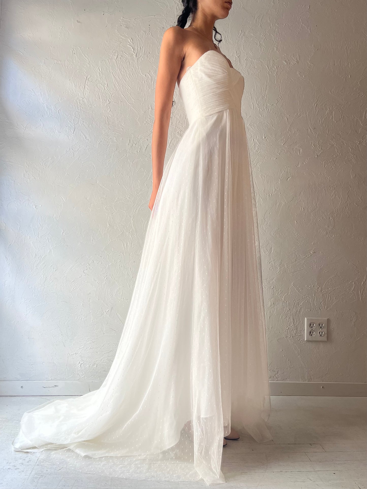 Y2k 'Galina' White Strapless Formal Dress Gown / Small
