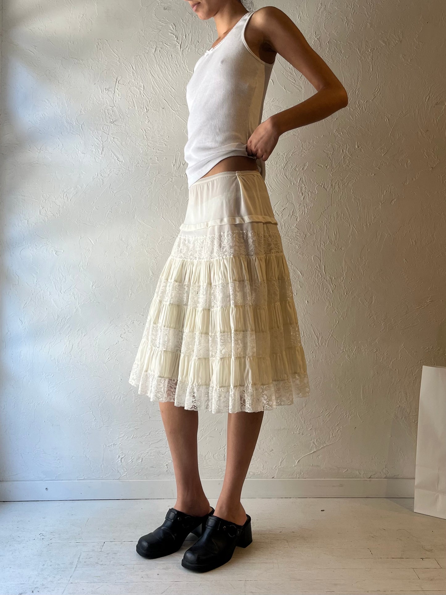 90s 'Colony Club' White Tiered Lace Midi Skirt / Medium