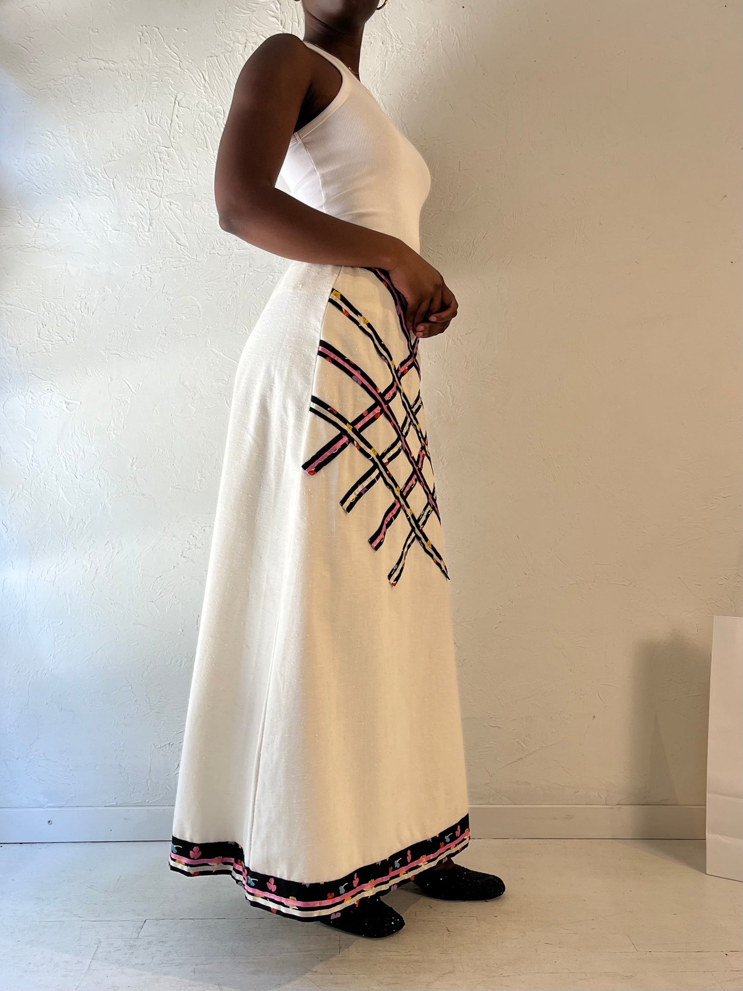 70s 'Chessa Davis' White Maxi Skirt / Medium