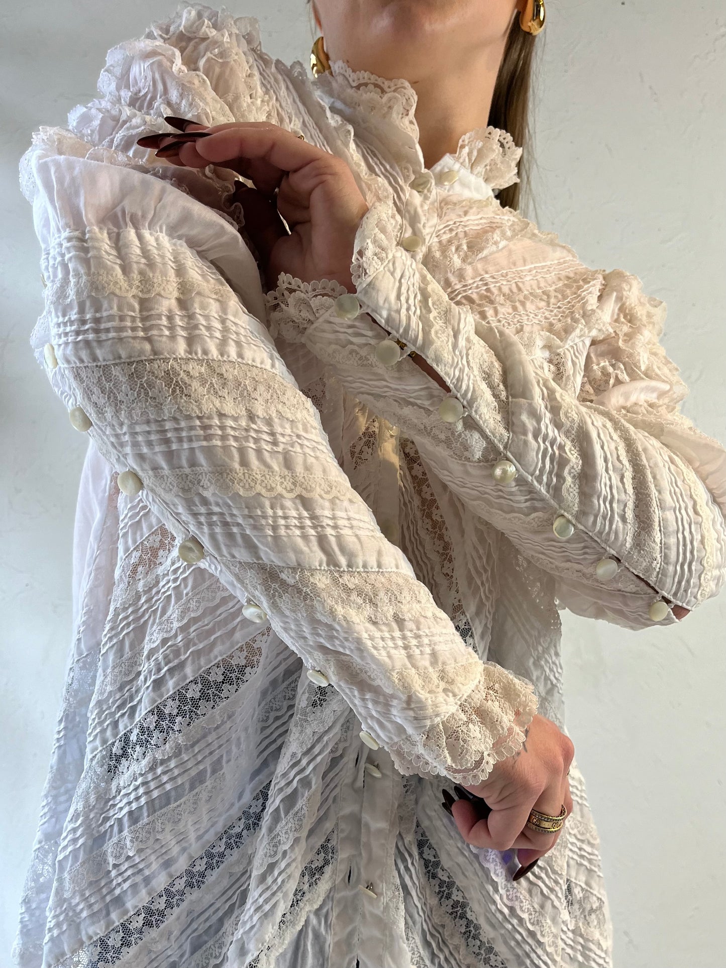 Vintage White Lace Long Sleeve Blouse / Small