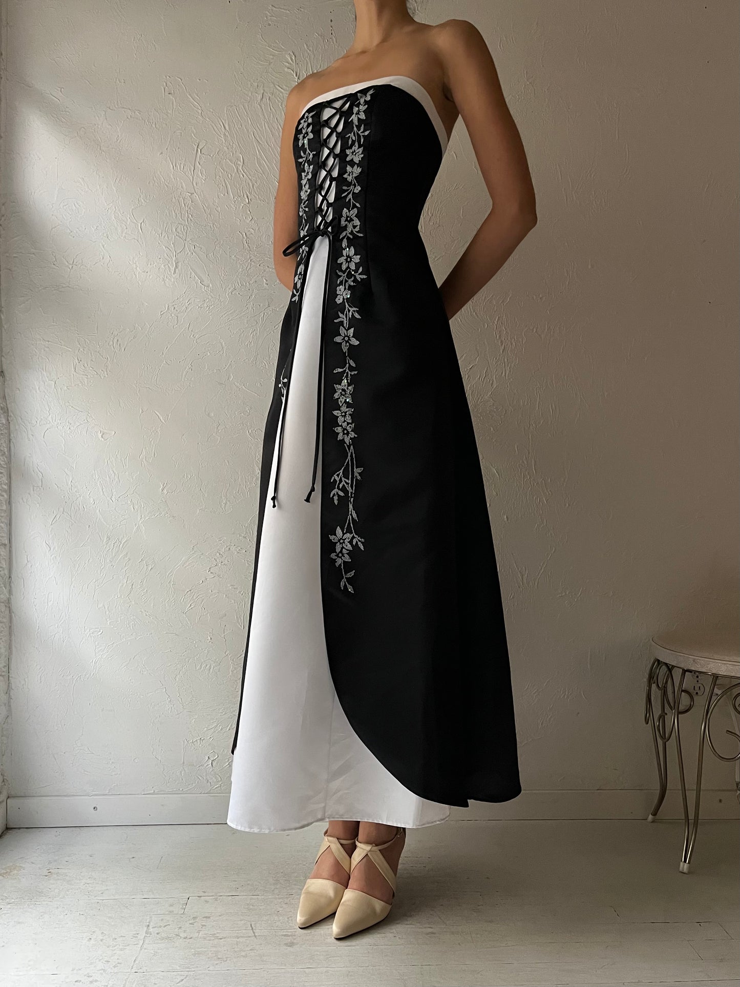 Y2k 'Aspen' Black and White Strapless Dress / Small