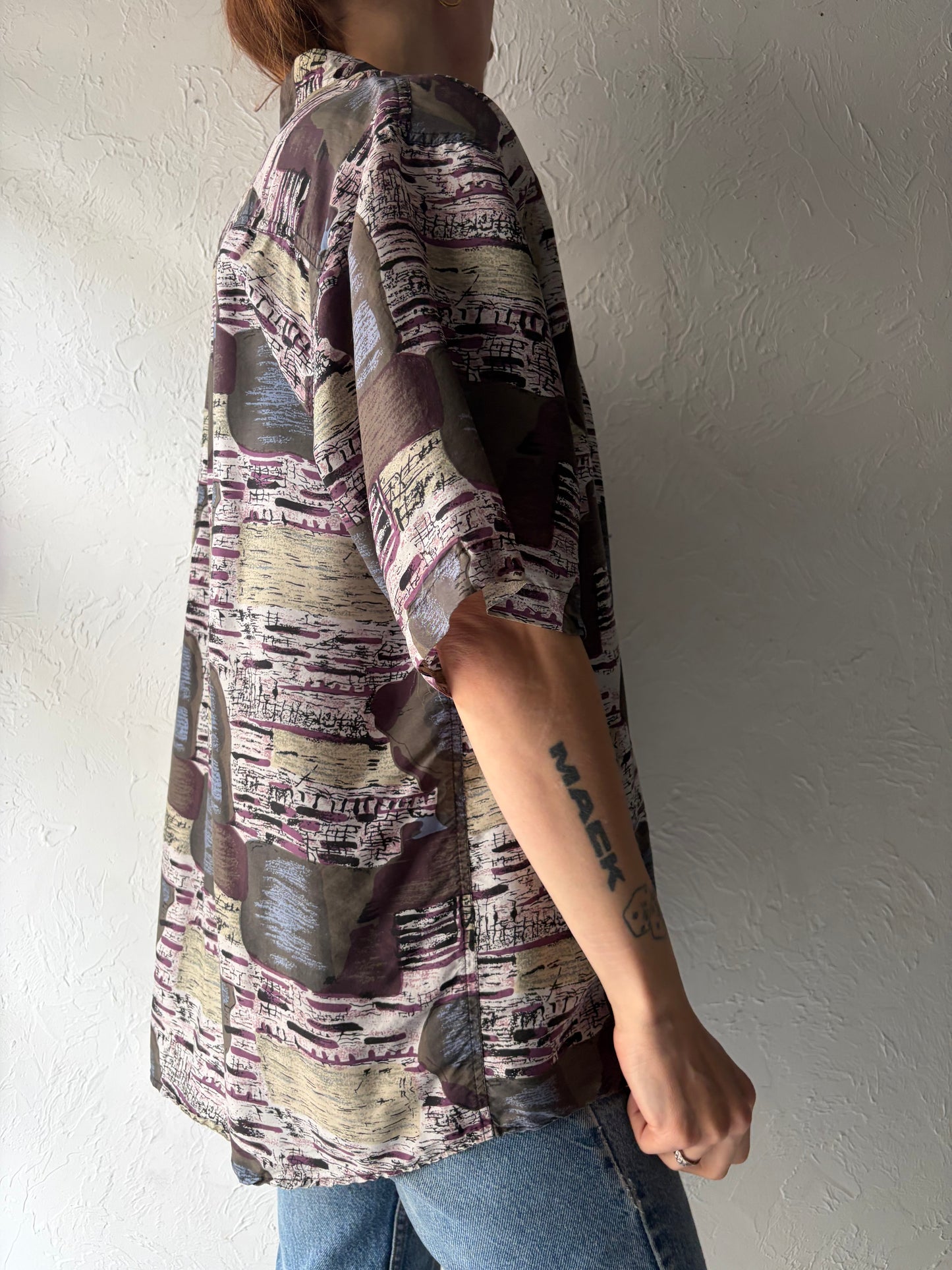 90s 'H.K.' Retro Pattered Minimalist Short Sleeve Button Up Shirt / Large
