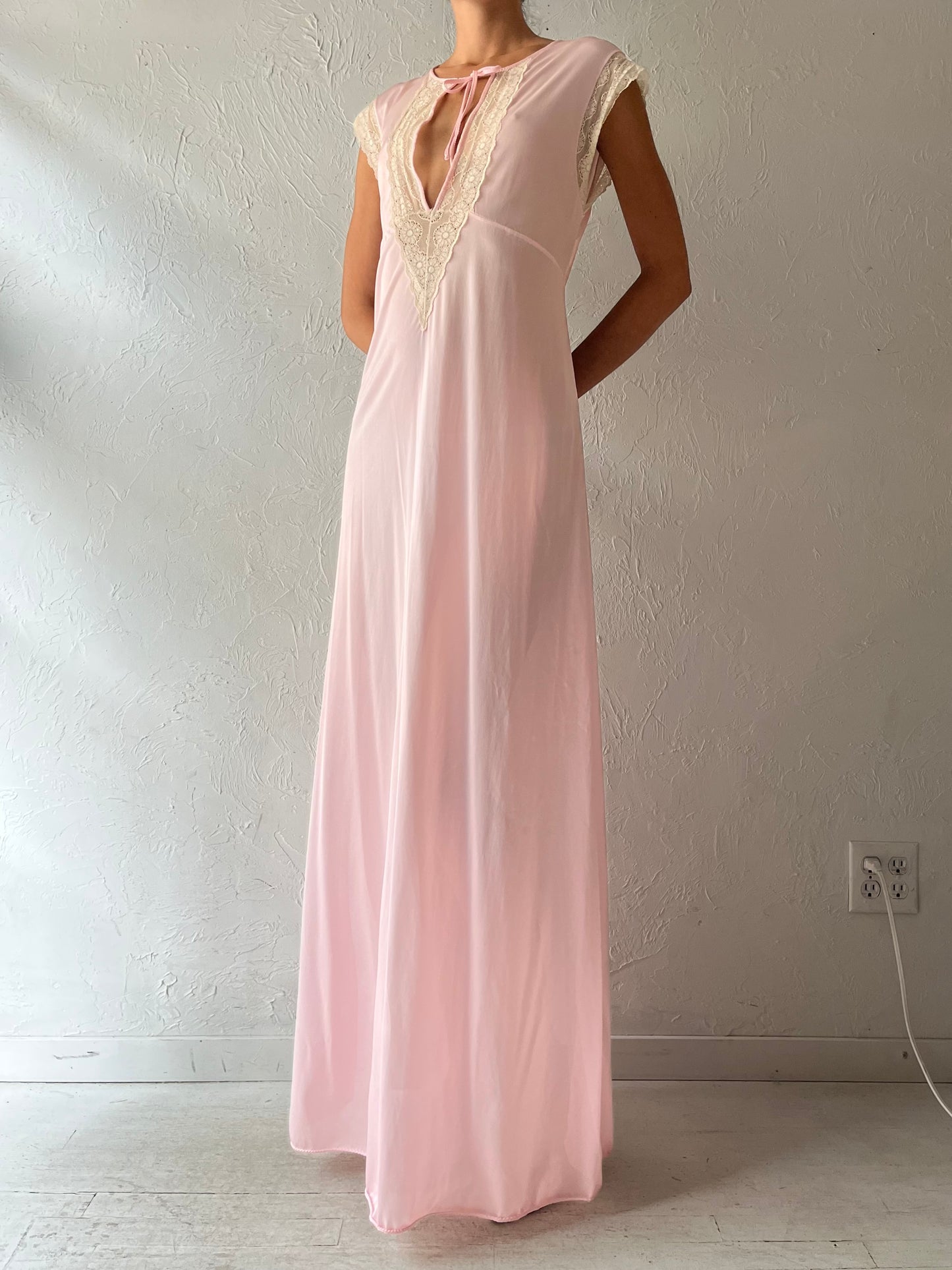 80s 'Tall Girl' Pale Pink Romantic Nylon Lingerie Slip Dress / Small