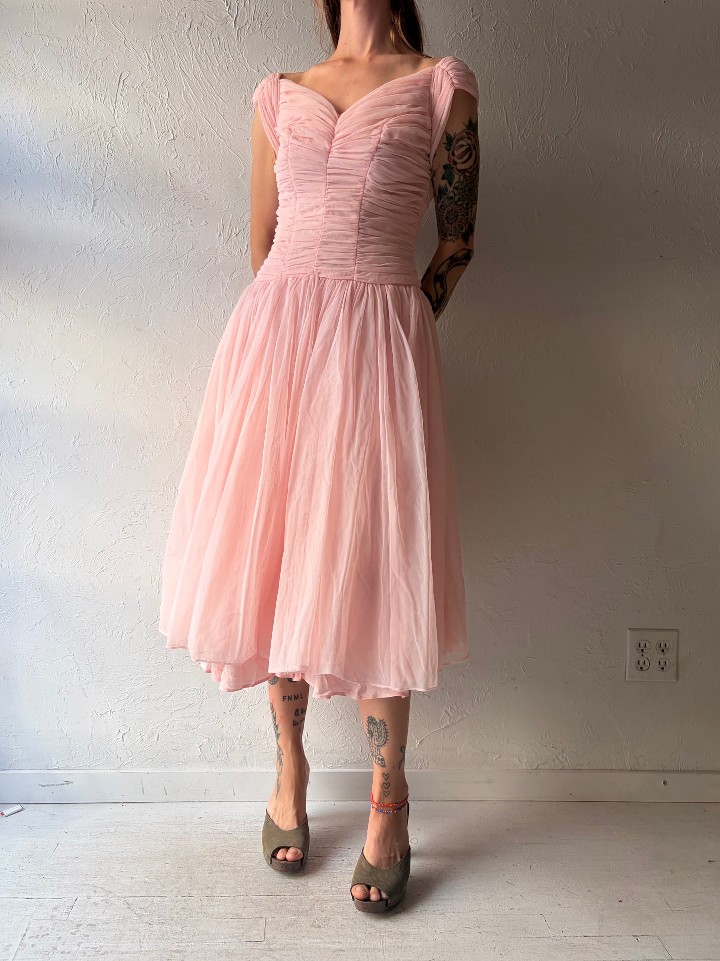 60s 'Rickys' Pale Pink Formal Dress / Small