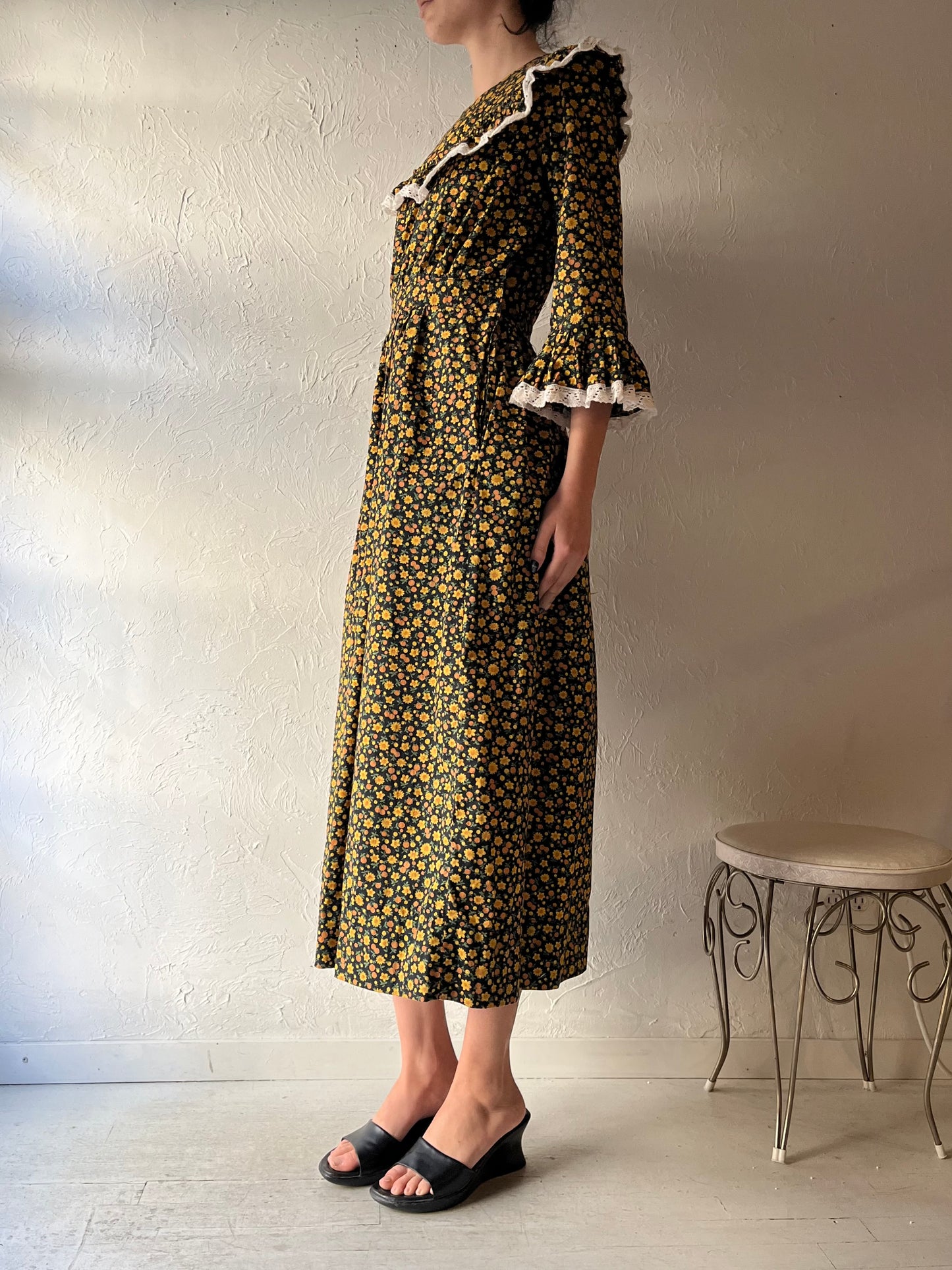 Vintage Handmade Floral Peasant Midi Dress / Small