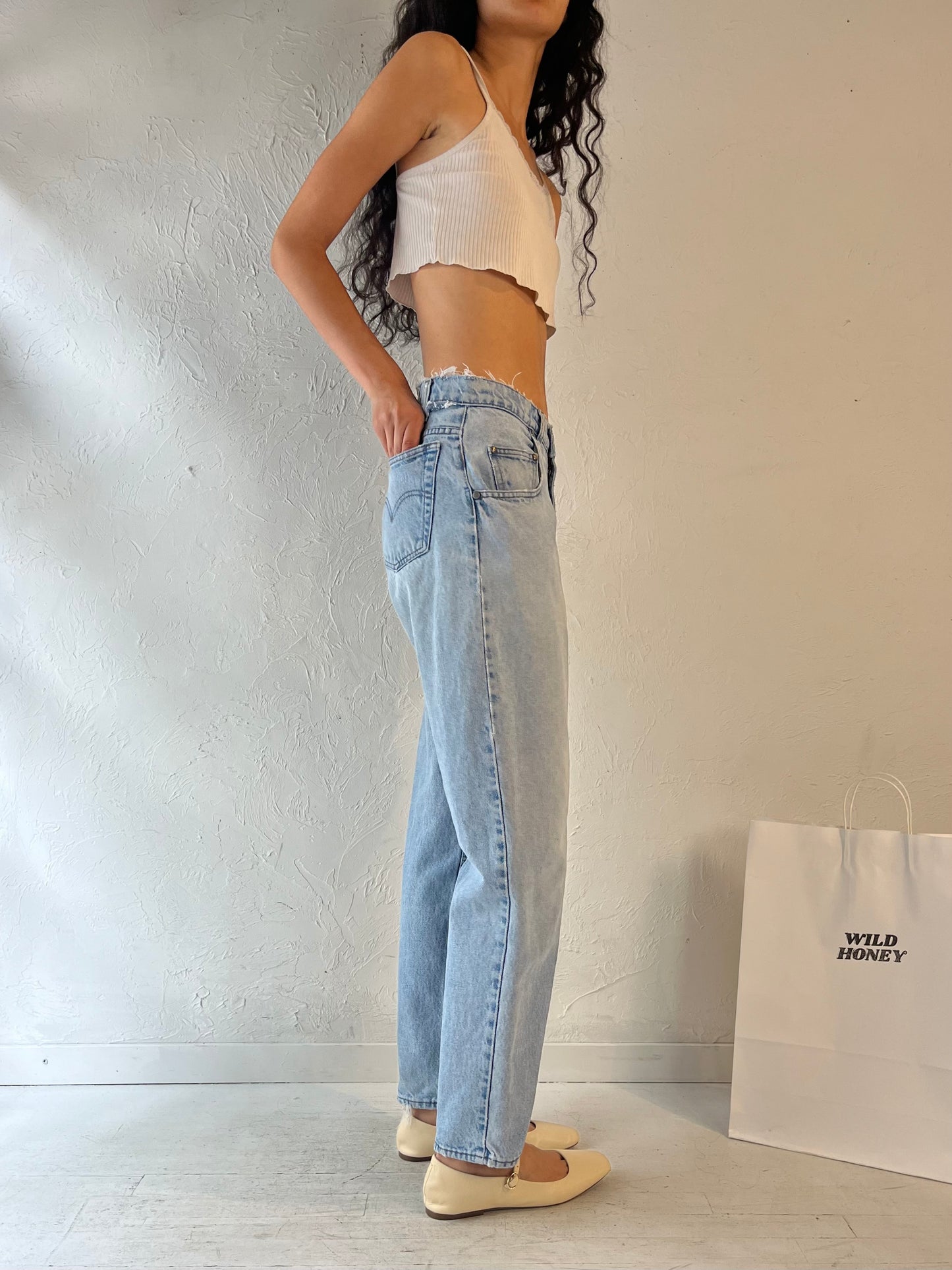 90s 'Levis' Silver Tab Loose Jeans / 28