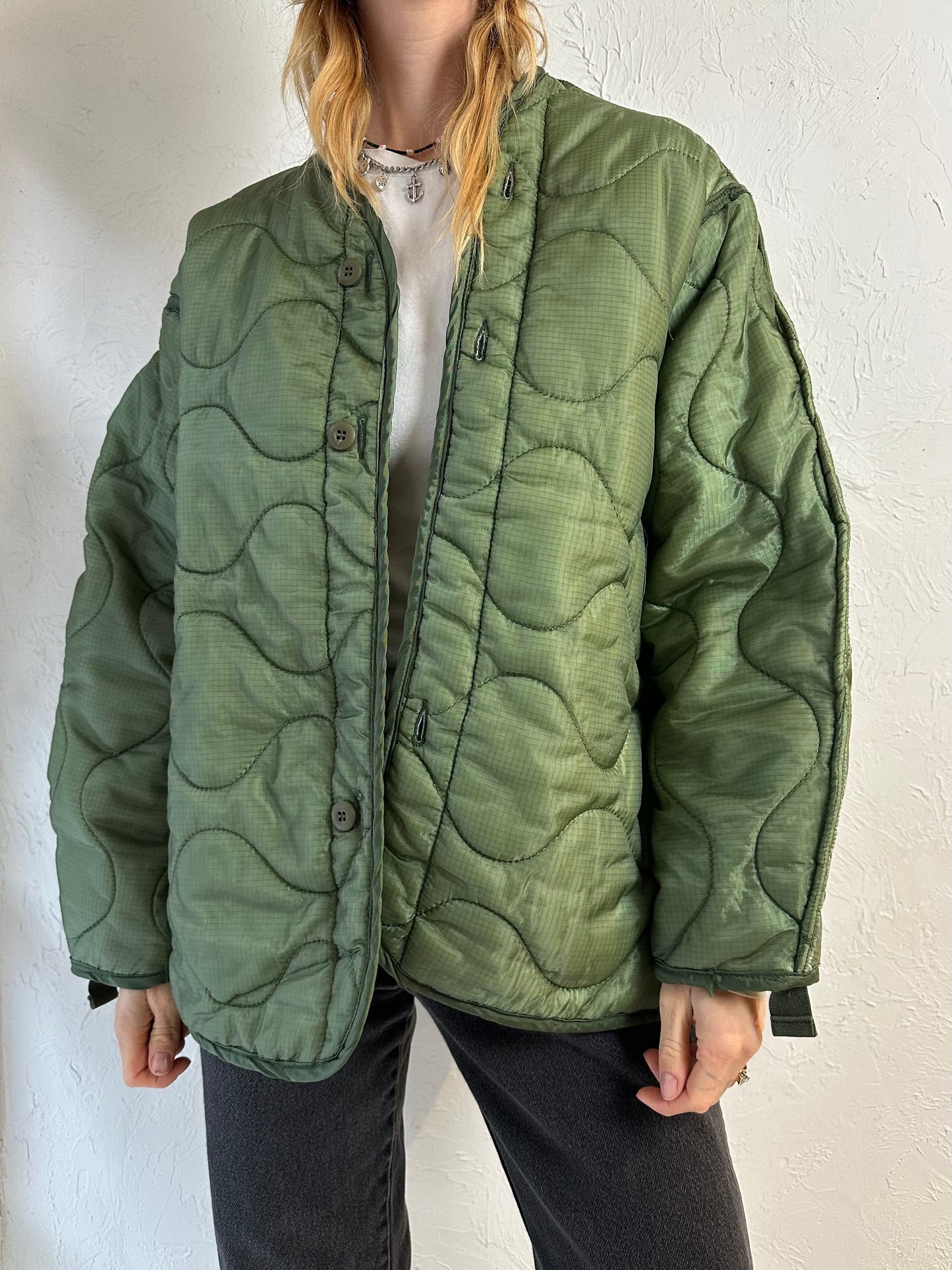 Vintage Authentic Green Nylon Army Liner Jacket / Large