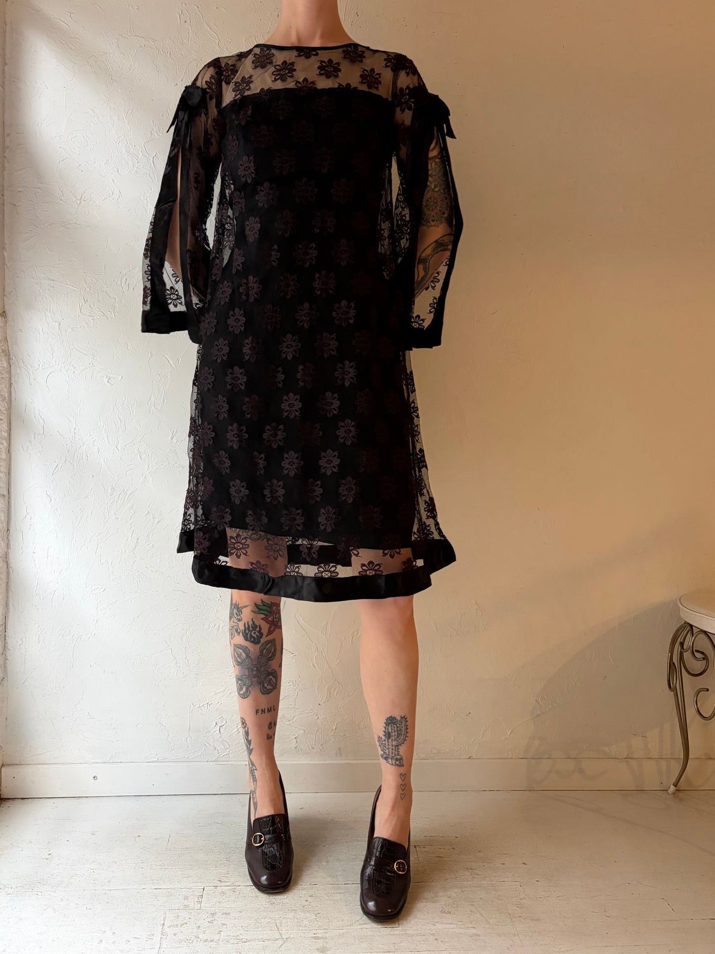 60s Black Lace Dress / Small