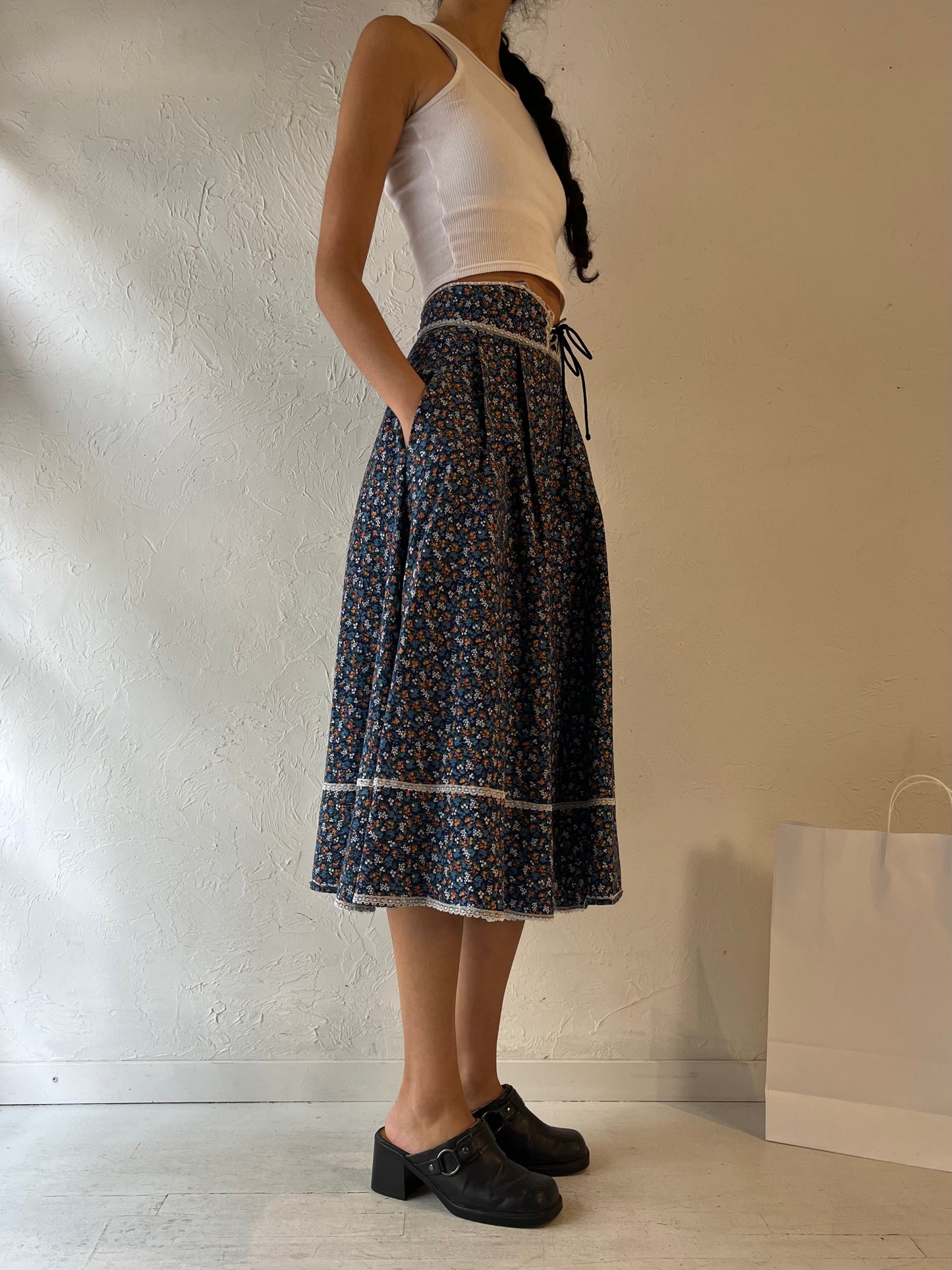 Vintage 'Glensport' Blue Floral Peasant Skirt / XS