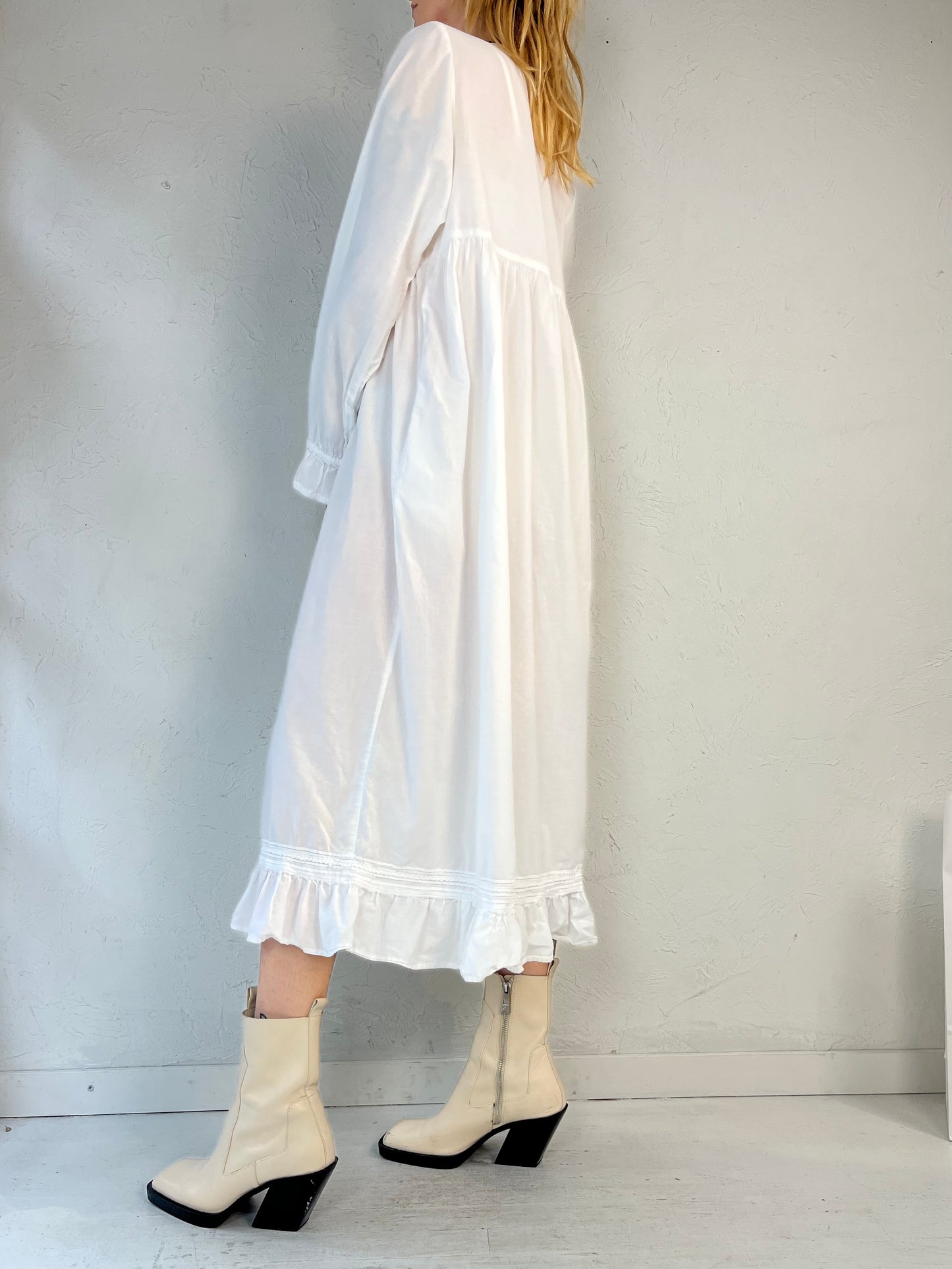 90s 'Gilligan O Malley' White Long Sleeve Cotton Maxi Dress / Medium