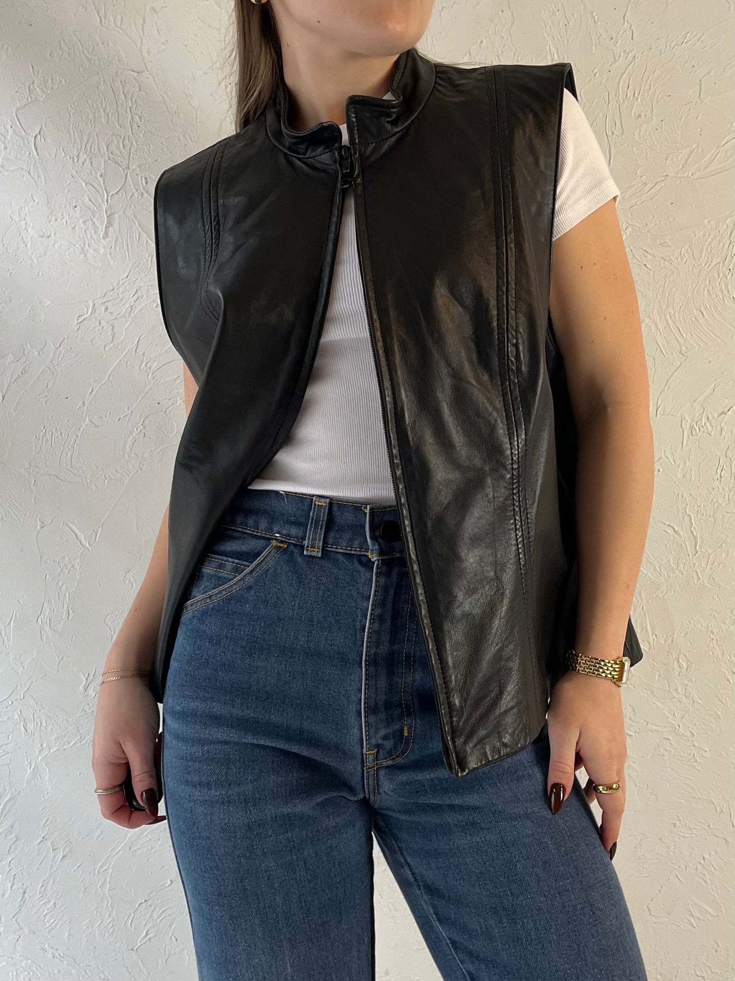 90s ‘Danier’ Black Leather Vest / Large