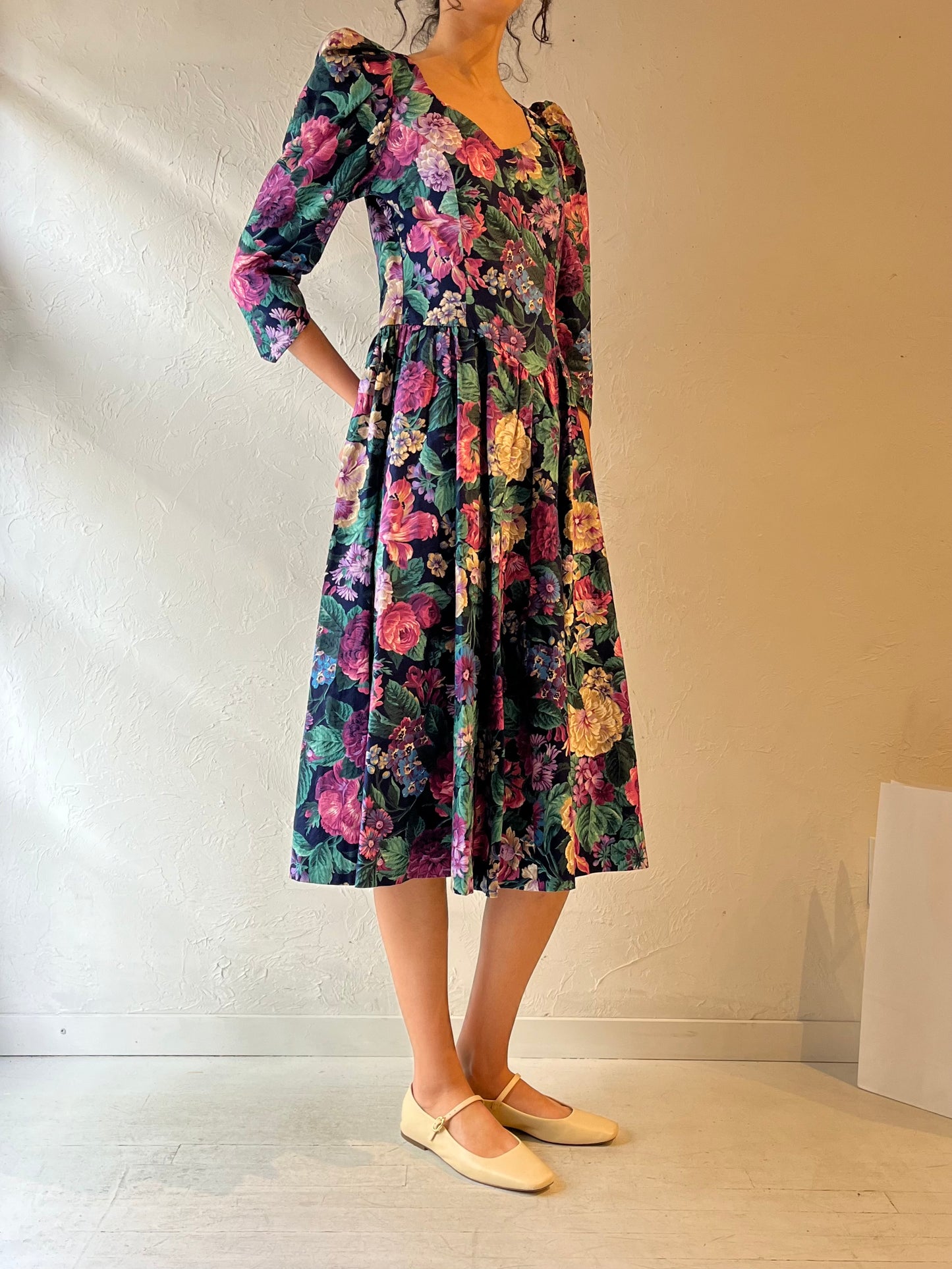 Vintage Handmade Long Sleeve Floral Dress / Small