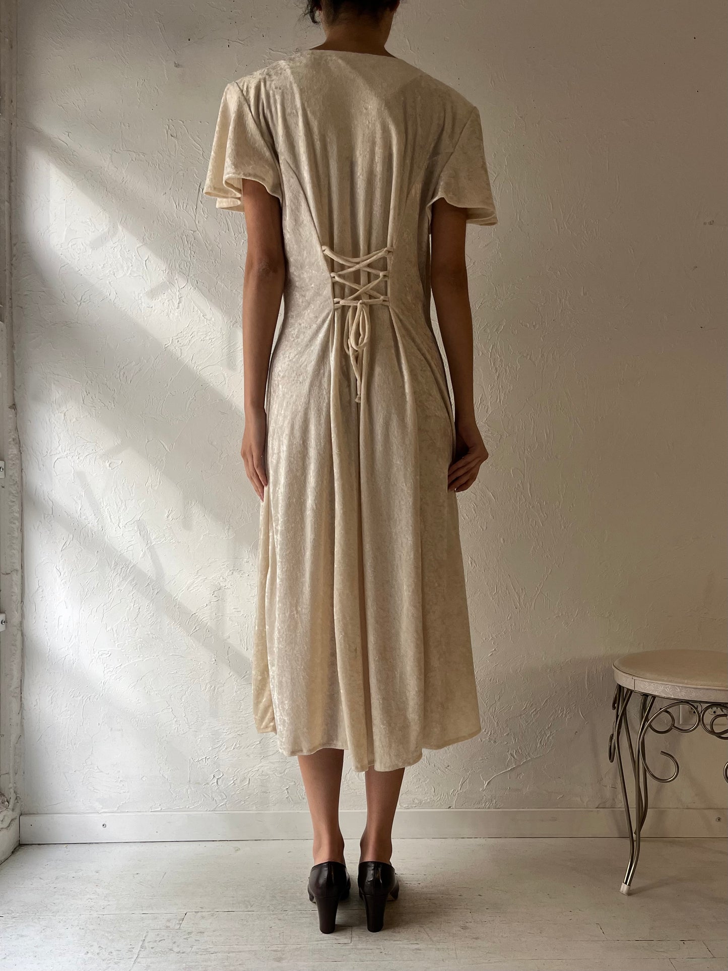 90s ‘Savanah’ Cream Velvet Midi Dress / Small