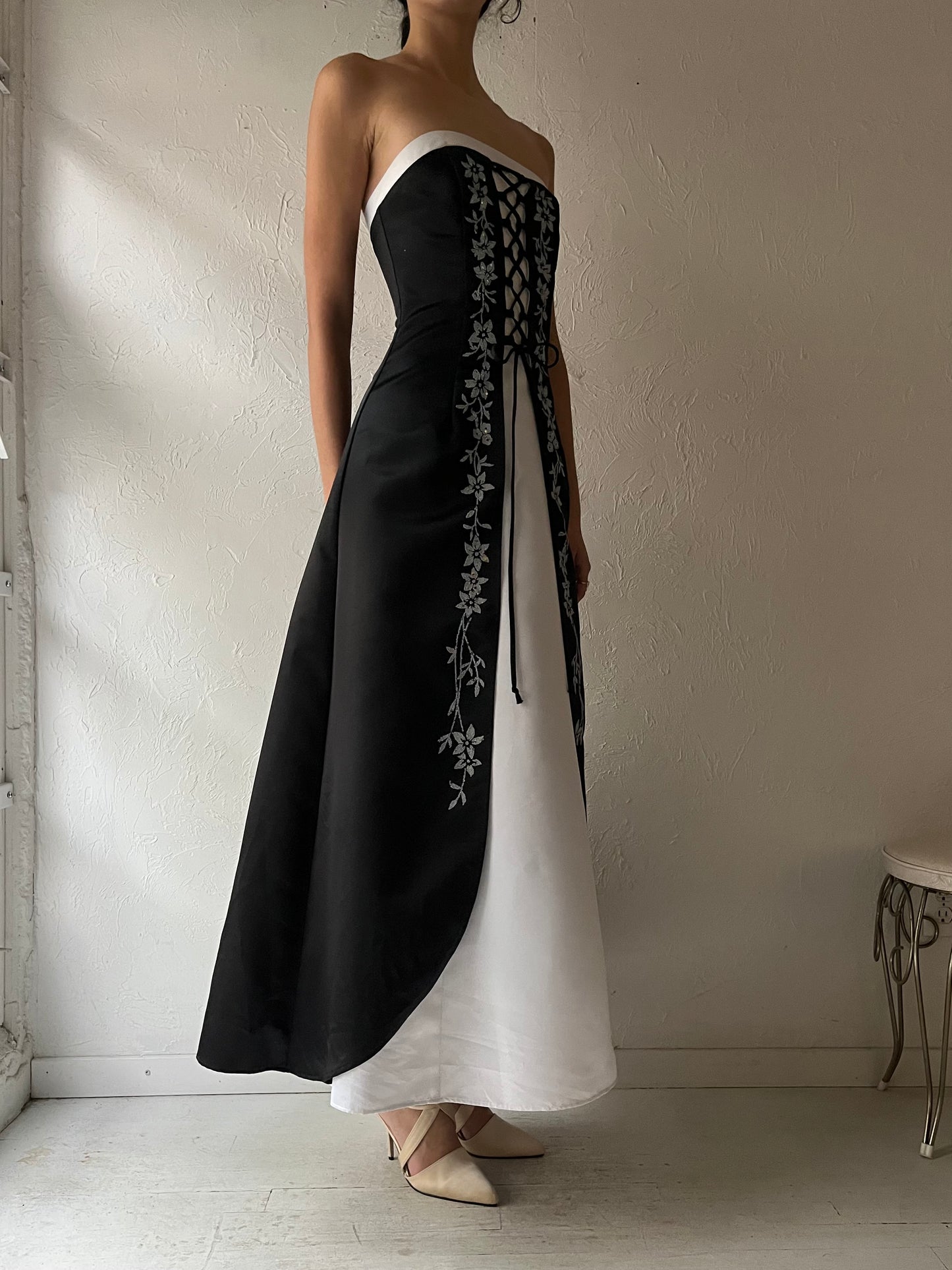 Y2k 'Aspen' Black and White Strapless Dress / Small