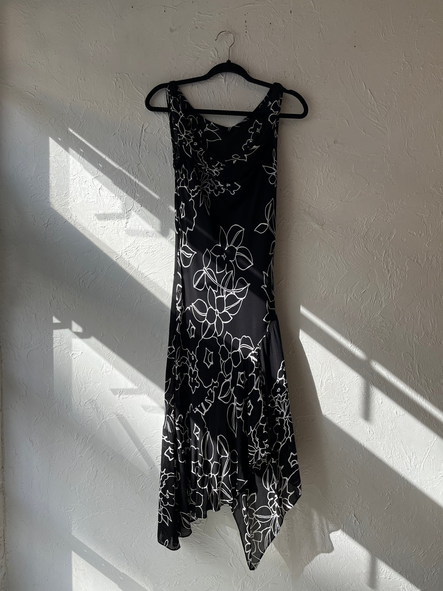 90s Black Floral Dress / Medium