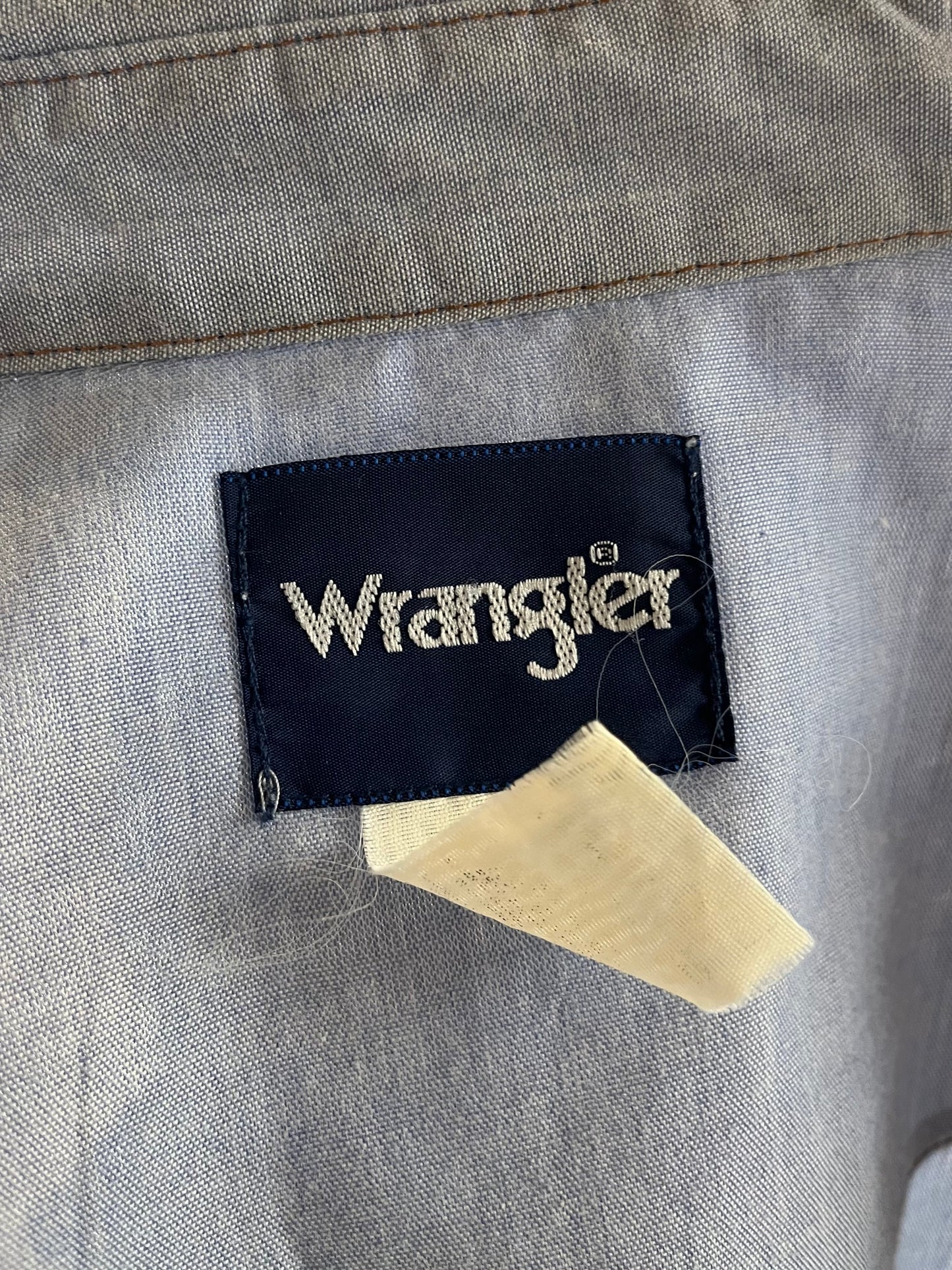 90s ‘Wrangler’ Short Sleeve Pearl Snap Shirt / Large