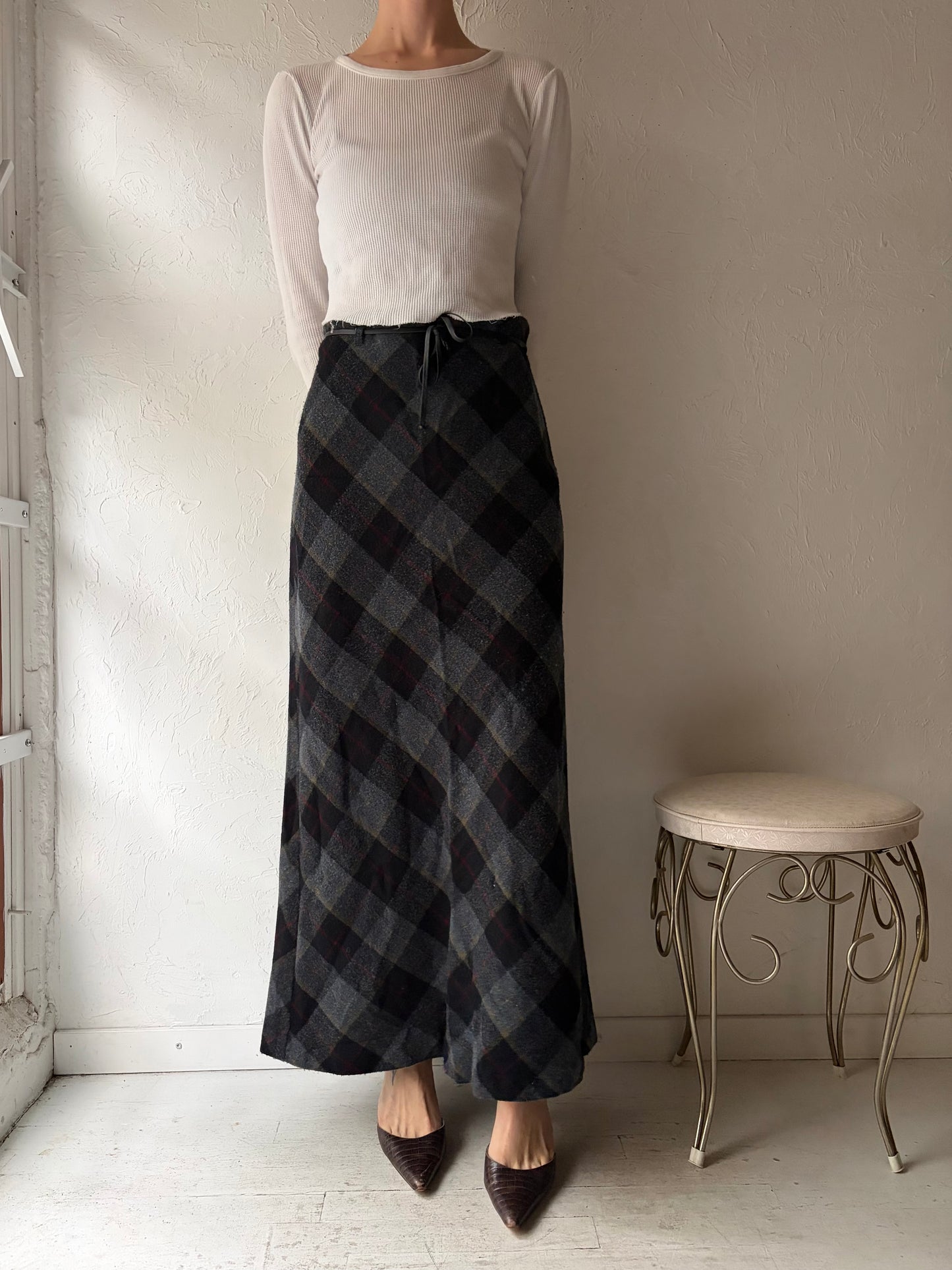 90s 'Ricki's' Gray Plaid Knit Skirt / Medium