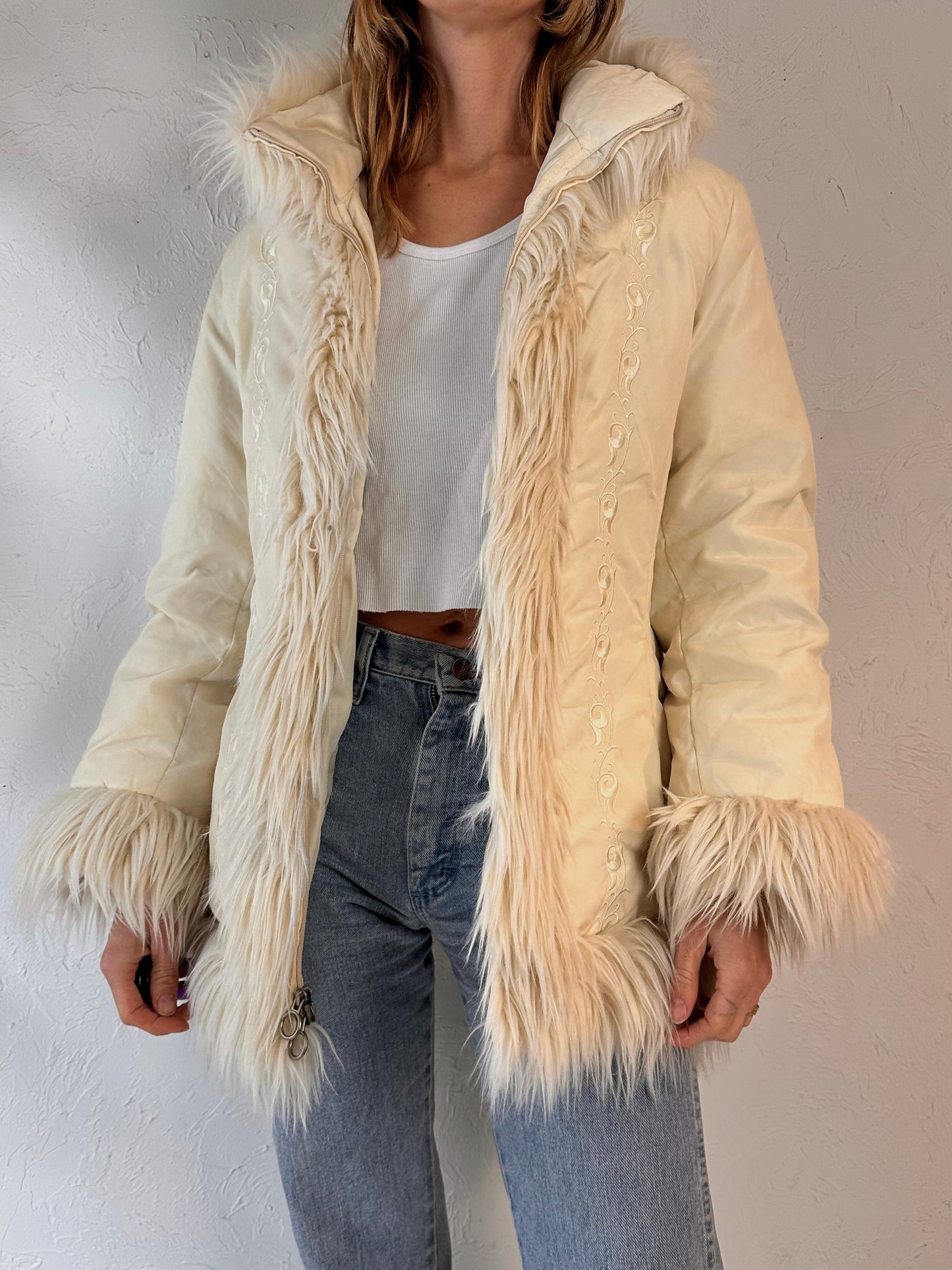 Y2k 'Guess' White Puffer Jacket w/ Faux Fur Trim / Small