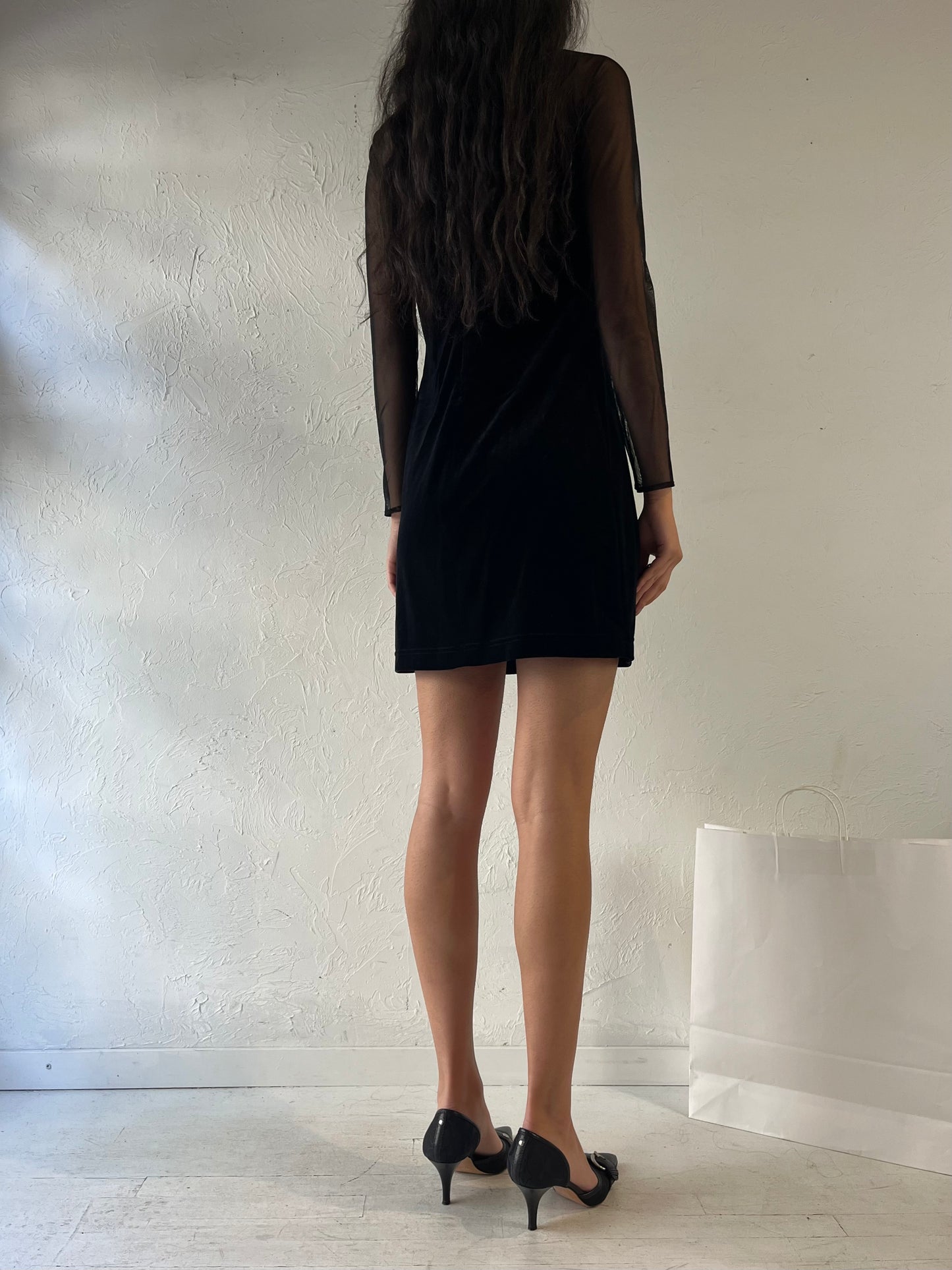 90s 'Jessica Howard' Black Velvet Long-sleeved Mini Dress / Small