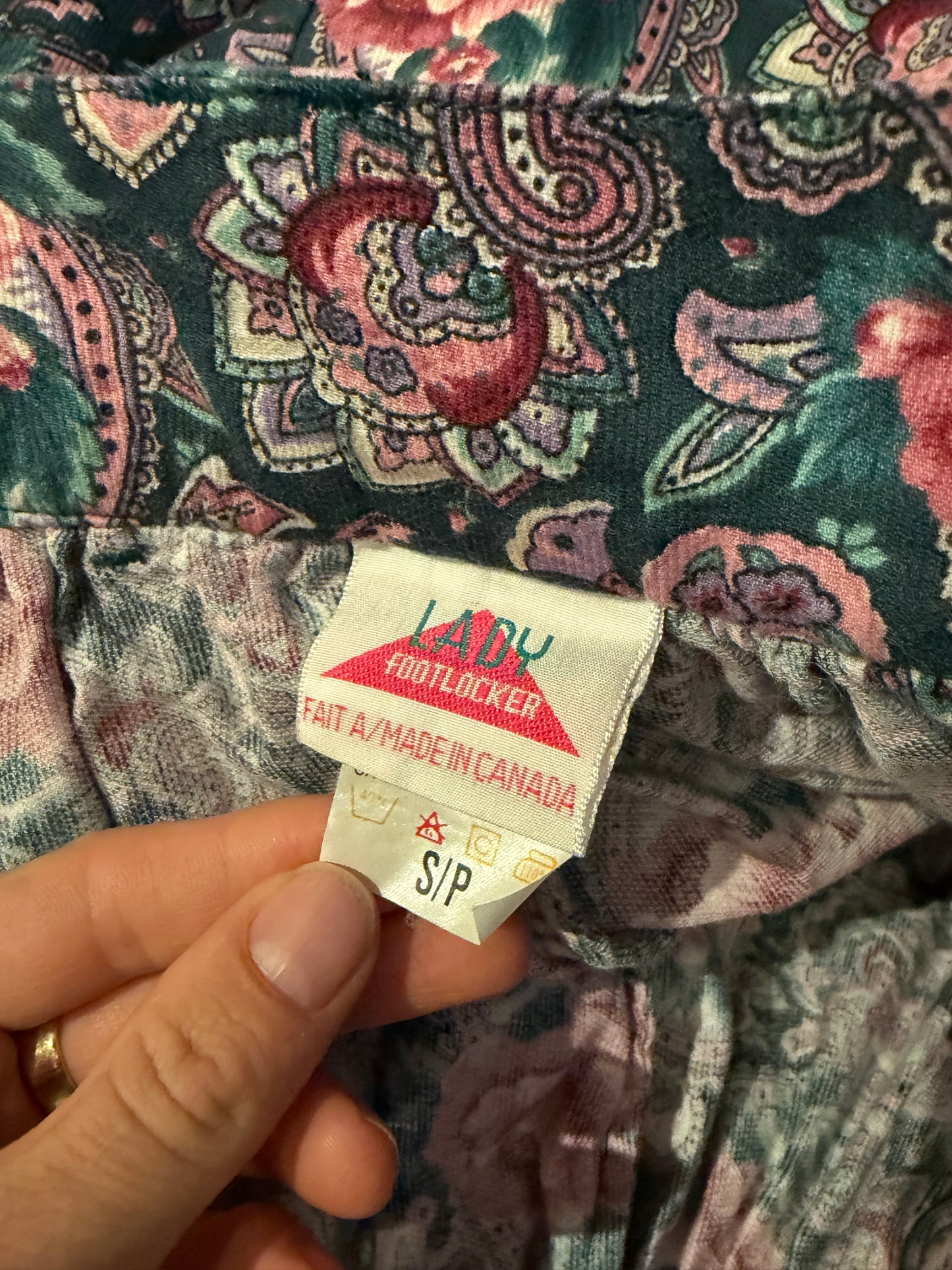 90s 'Lady Footlocker' Floral Midi Skirt / Small