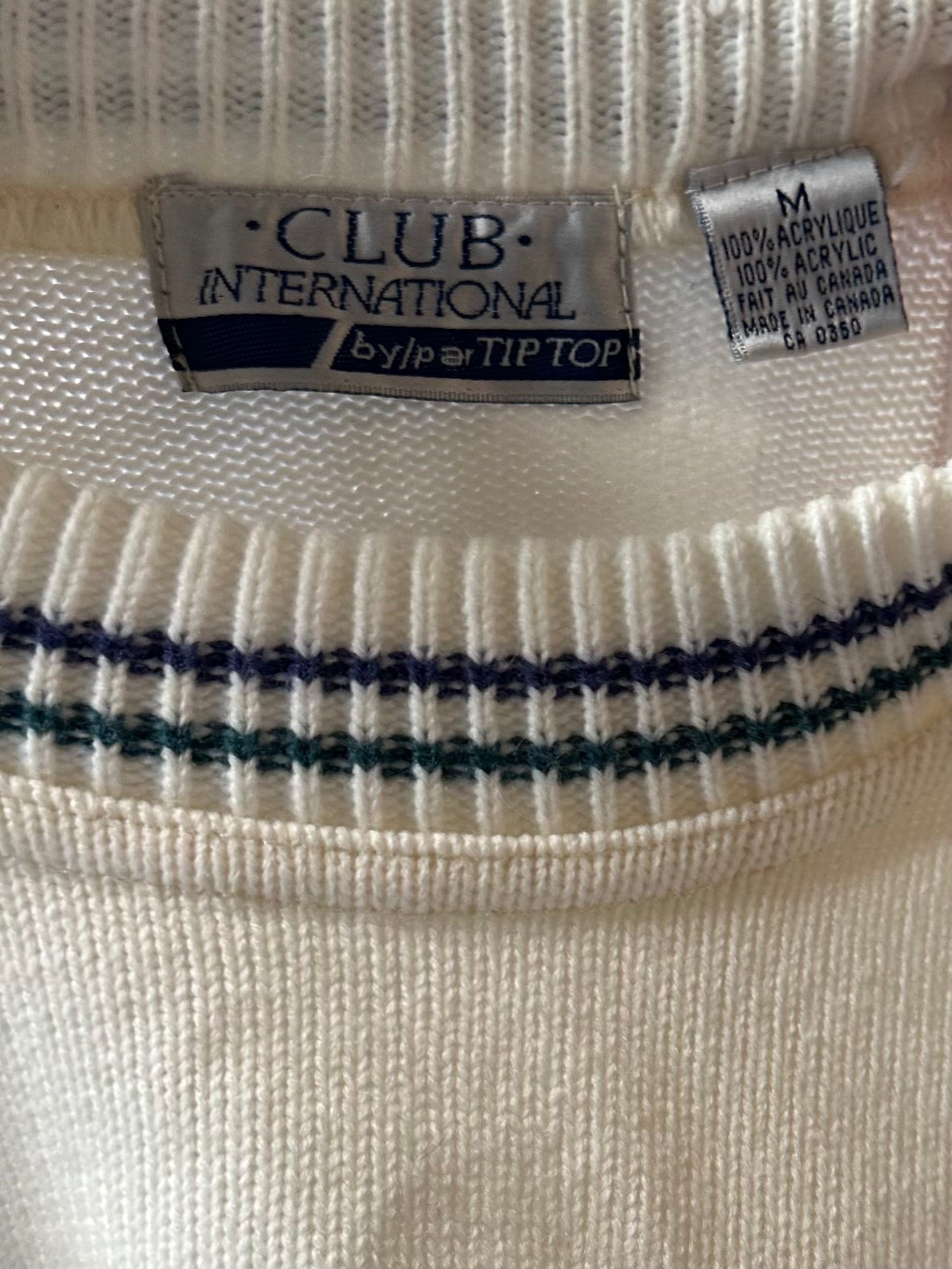 90s 'Club International' White Pullover Sweater / Medium