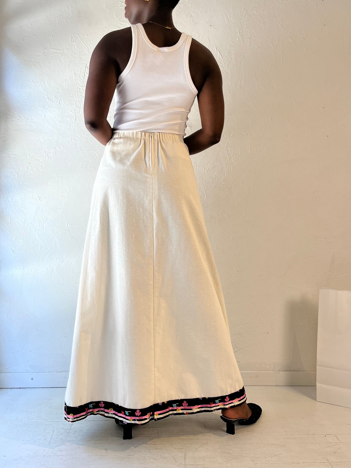 70s 'Chessa Davis' White Maxi Skirt / Medium