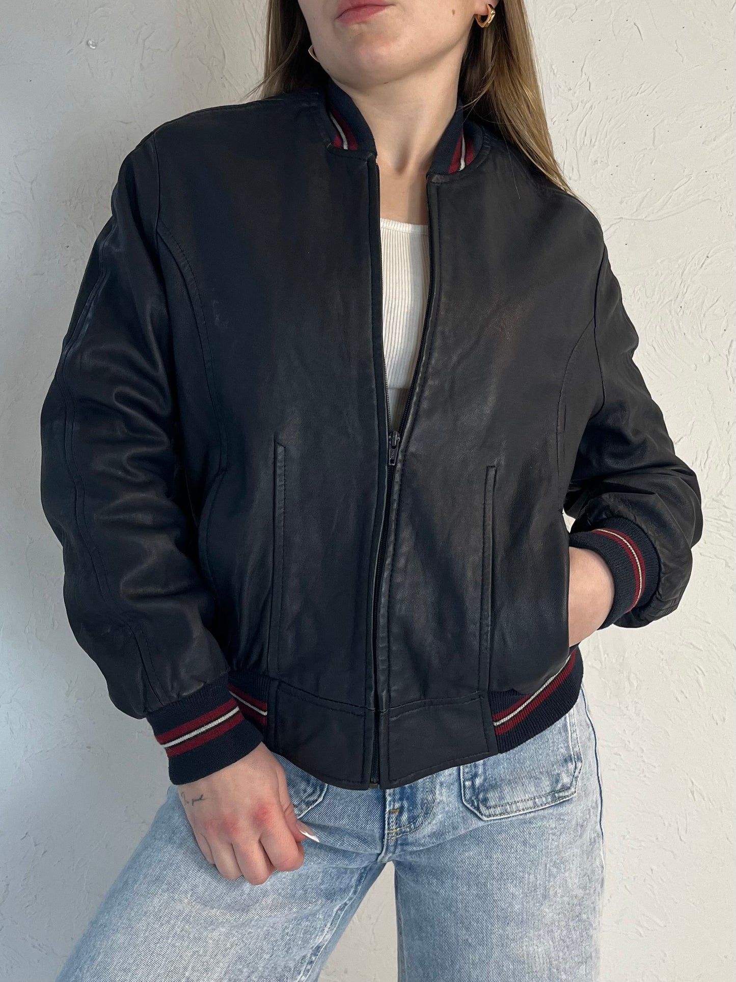 90s ‘Danier’ Navy Blue Leather Bomber Jacket / XS