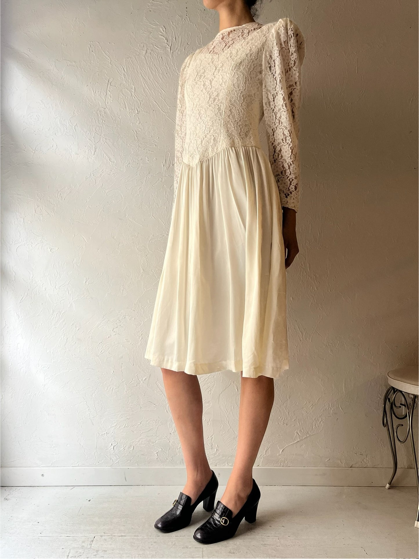 Vintage Handmade White Lace Dress / Medium