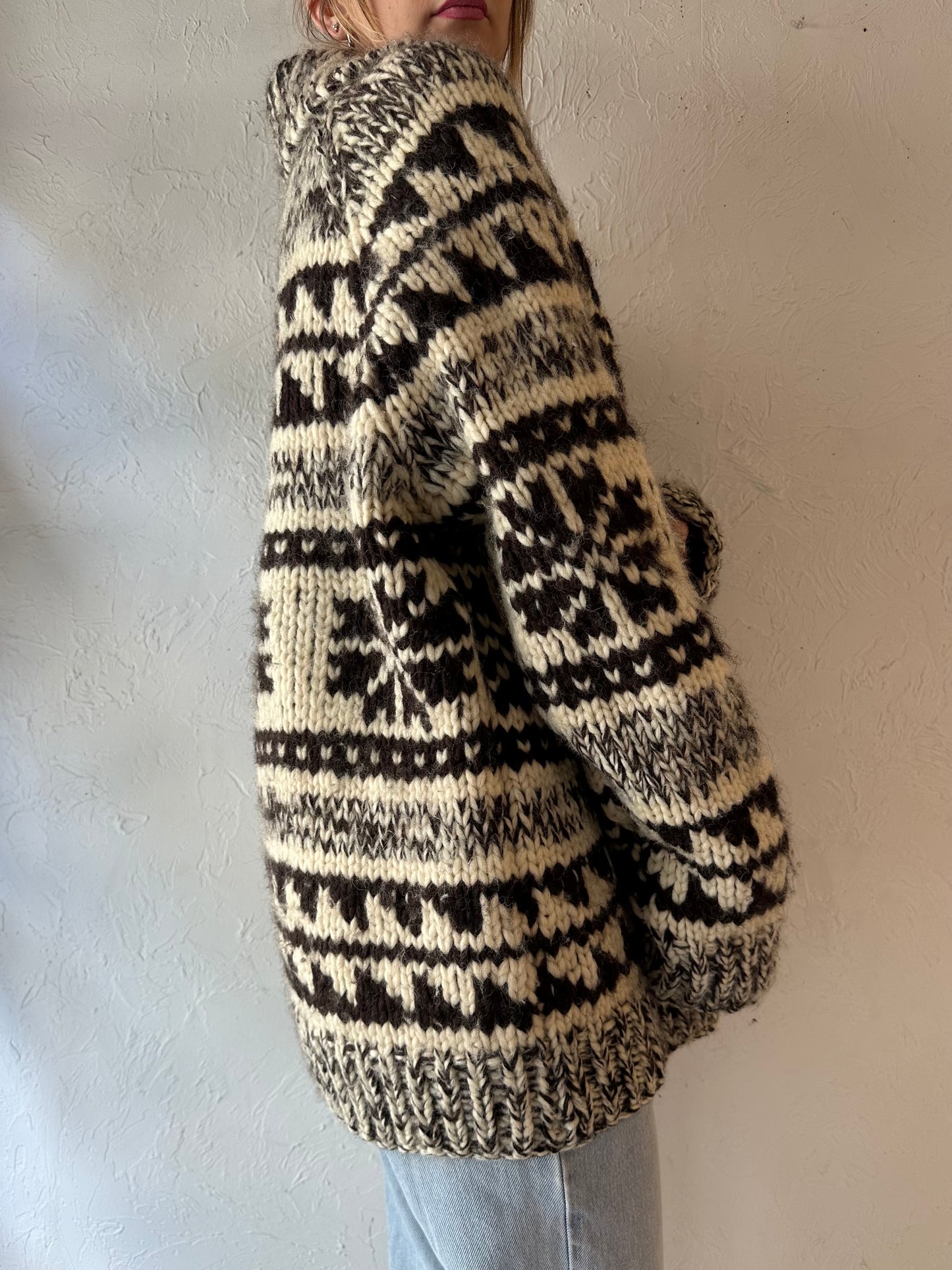 Vintage Hand Knit Chunky Wool Snowflake Sweater / XL