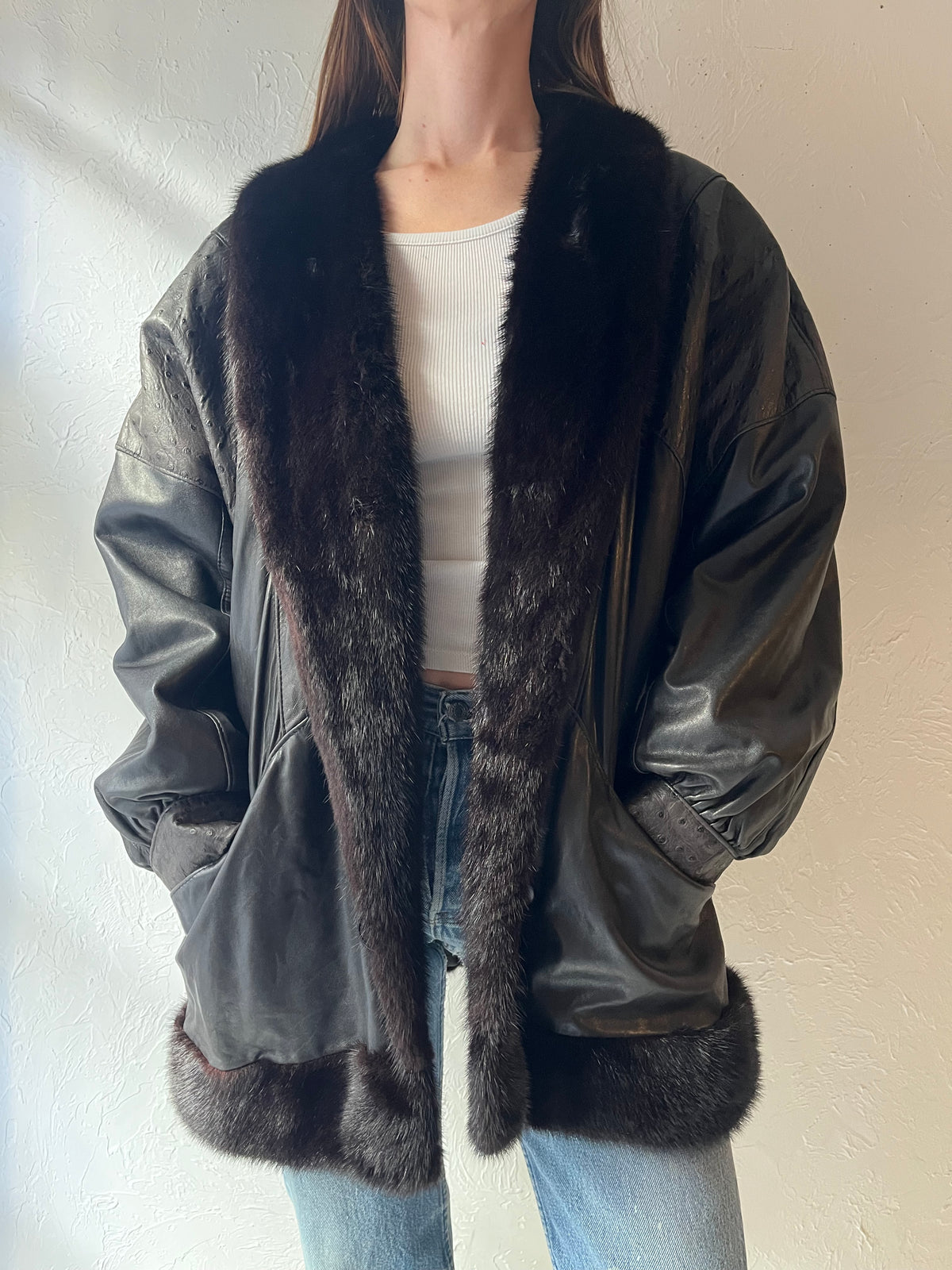 Vintage Black Oversized Winter Leather Jacket / Medium