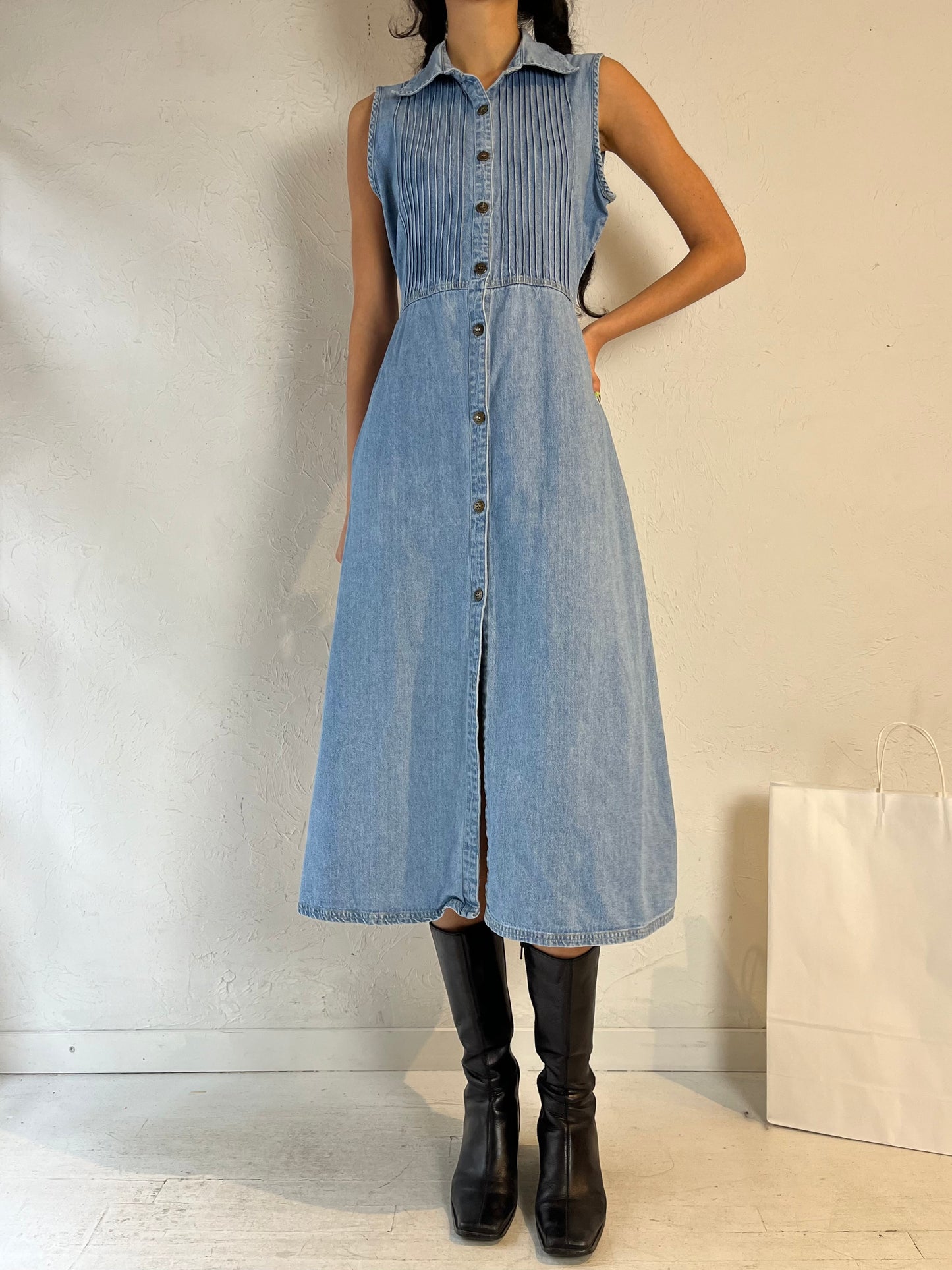 90s ‘Cherokee’ Button Up Denim Dress / Medium