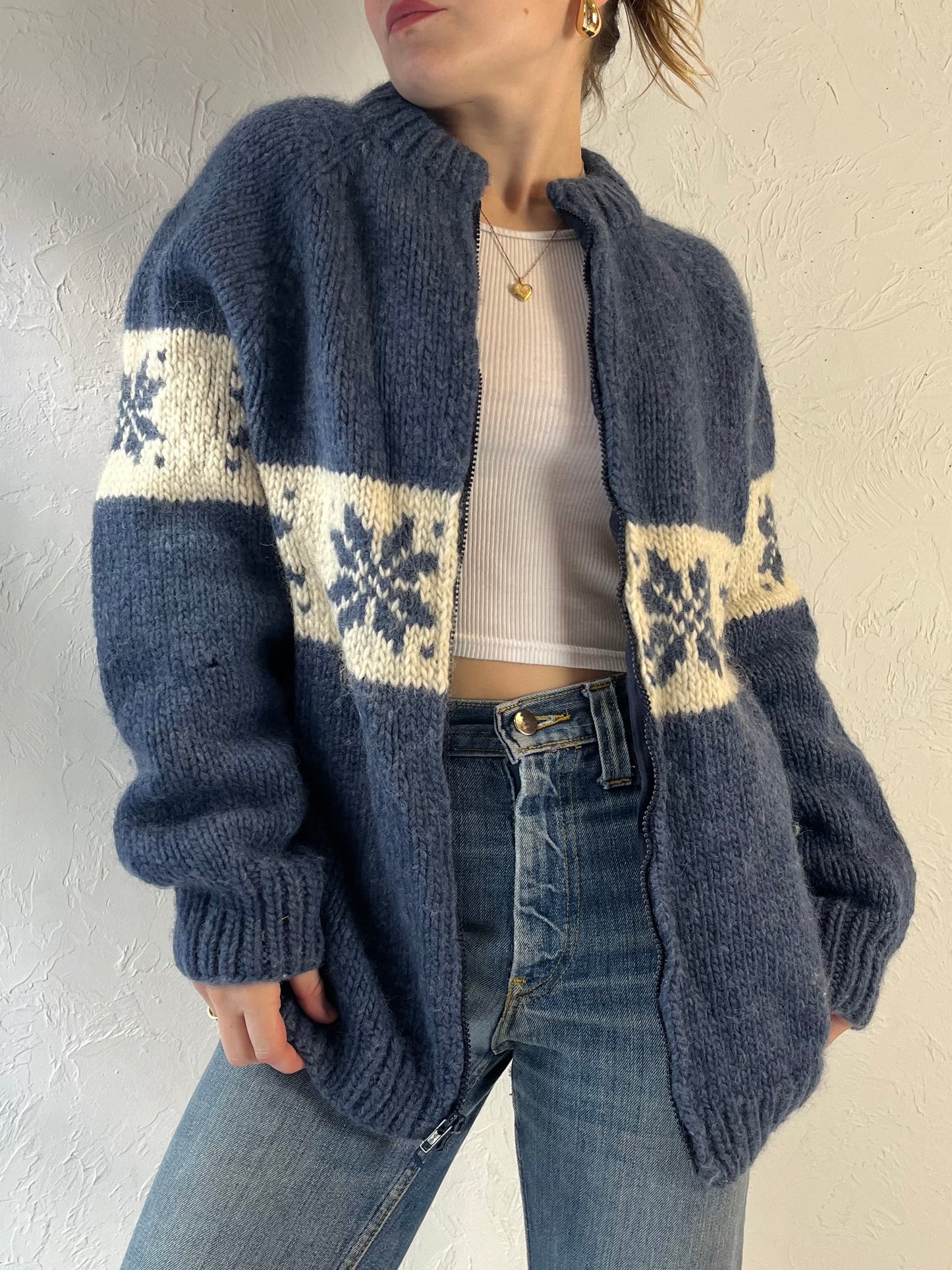 Vintage Hand Knit Wool Snowflake Sweater / Medium