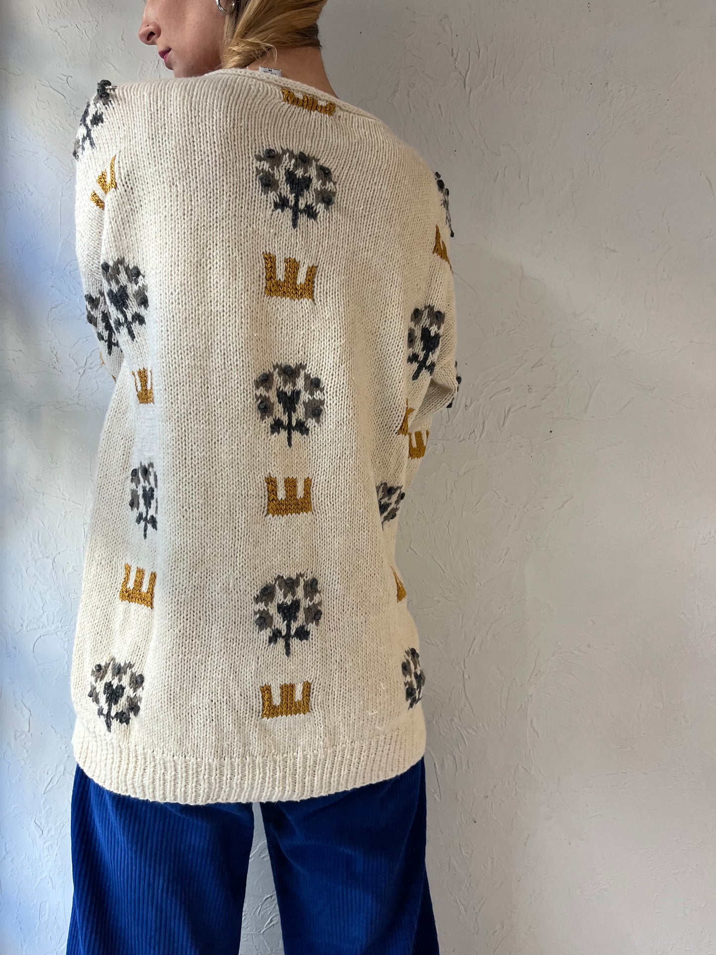 90s 'Express' Floral Knit V Neck Sweater / Medium