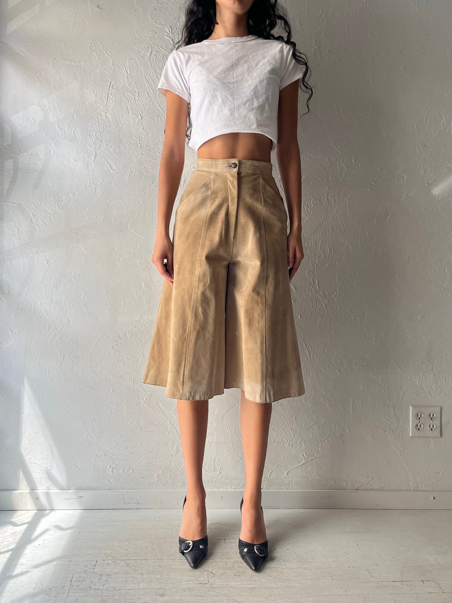 70s Beige Suede Leather Shorts / XS