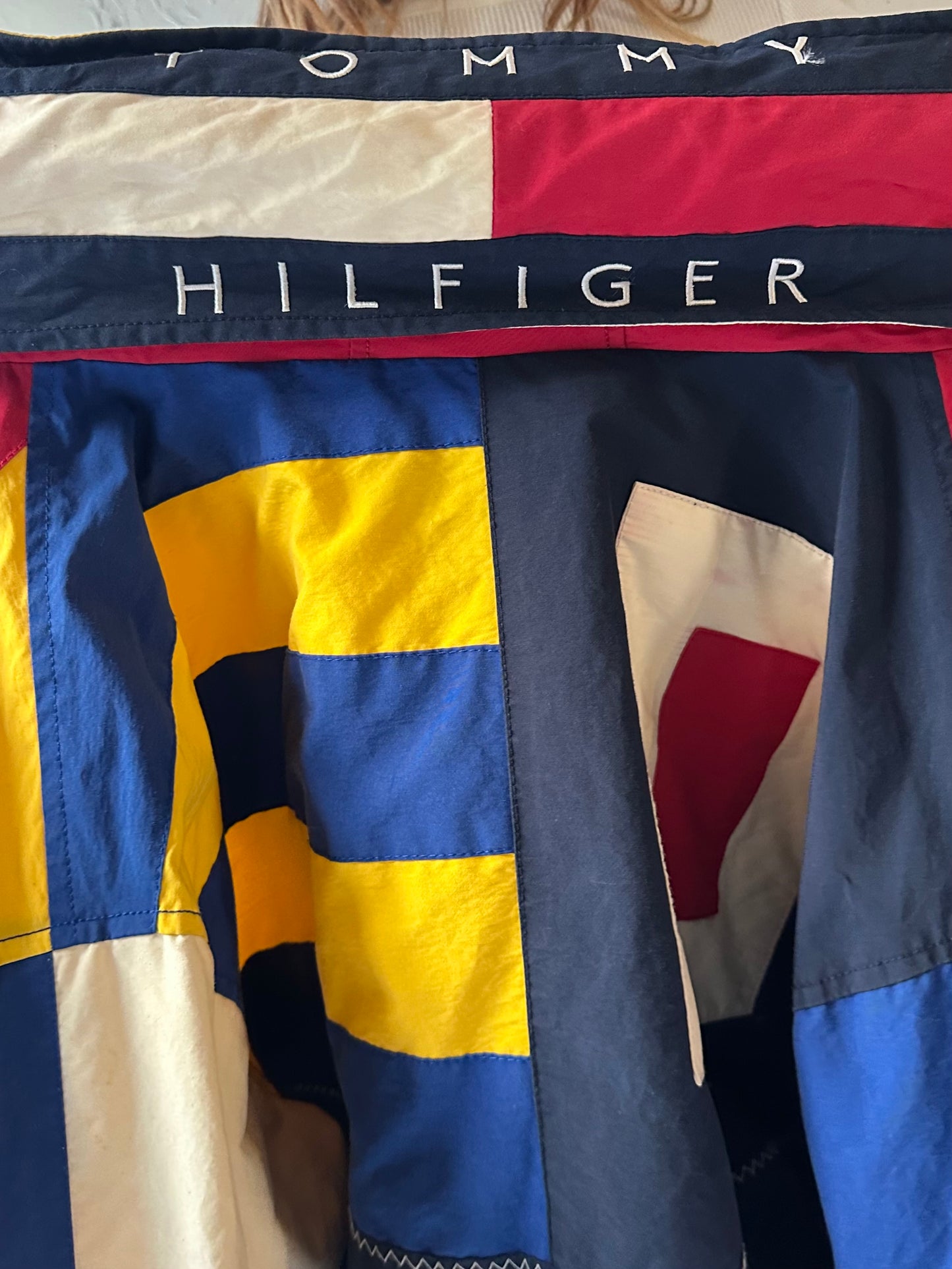 90s ‘Tommy Hilfiger’ Jacket / XL
