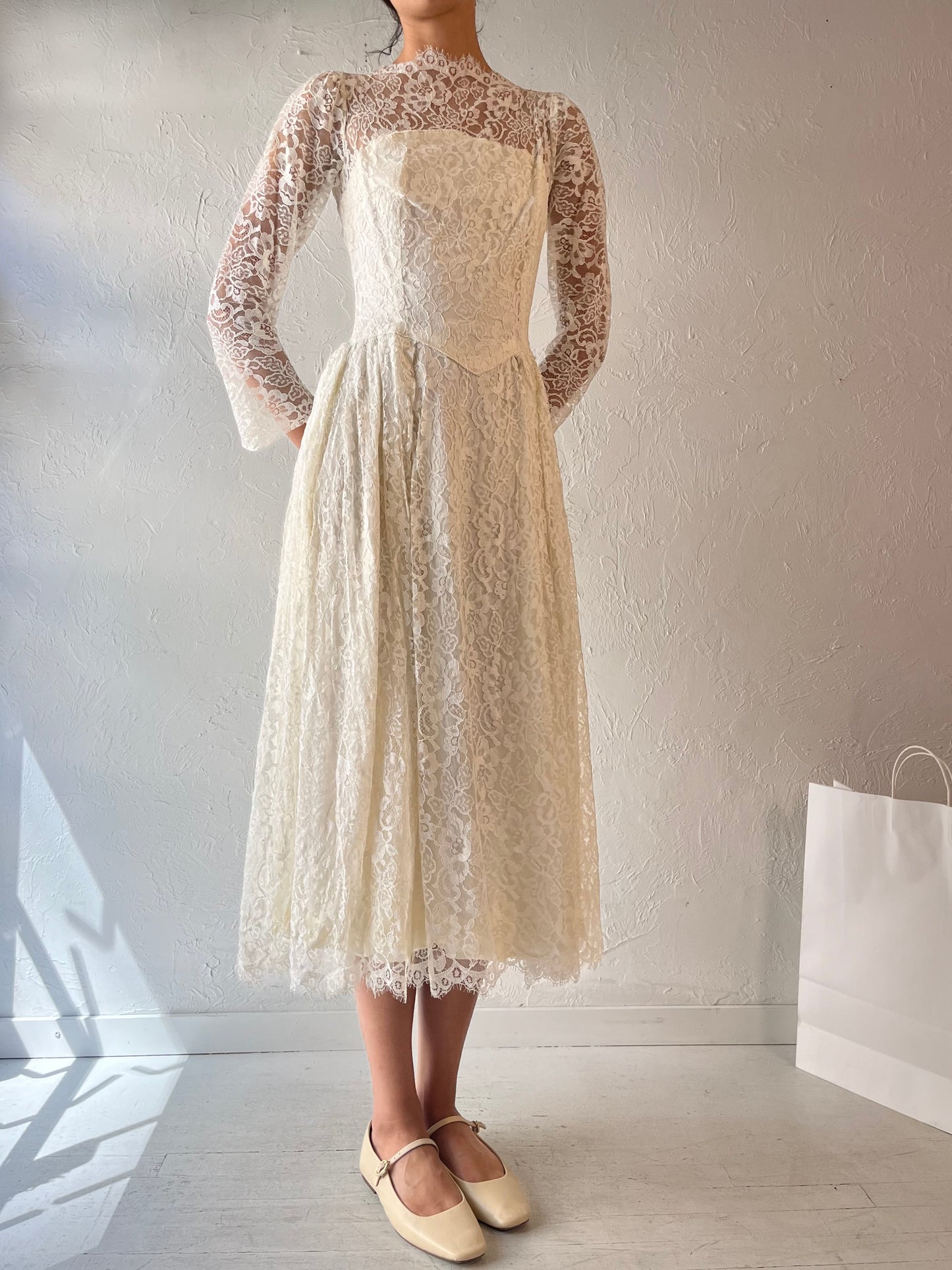 Vintage Handmade White Lace Wedding Dress / Small