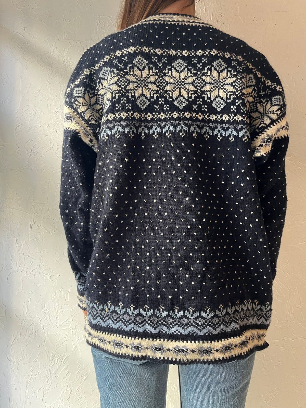 Vintage Nordic Knit Snowflake Fair Isle Pullover Scandinavian Ski Sweater / Medium