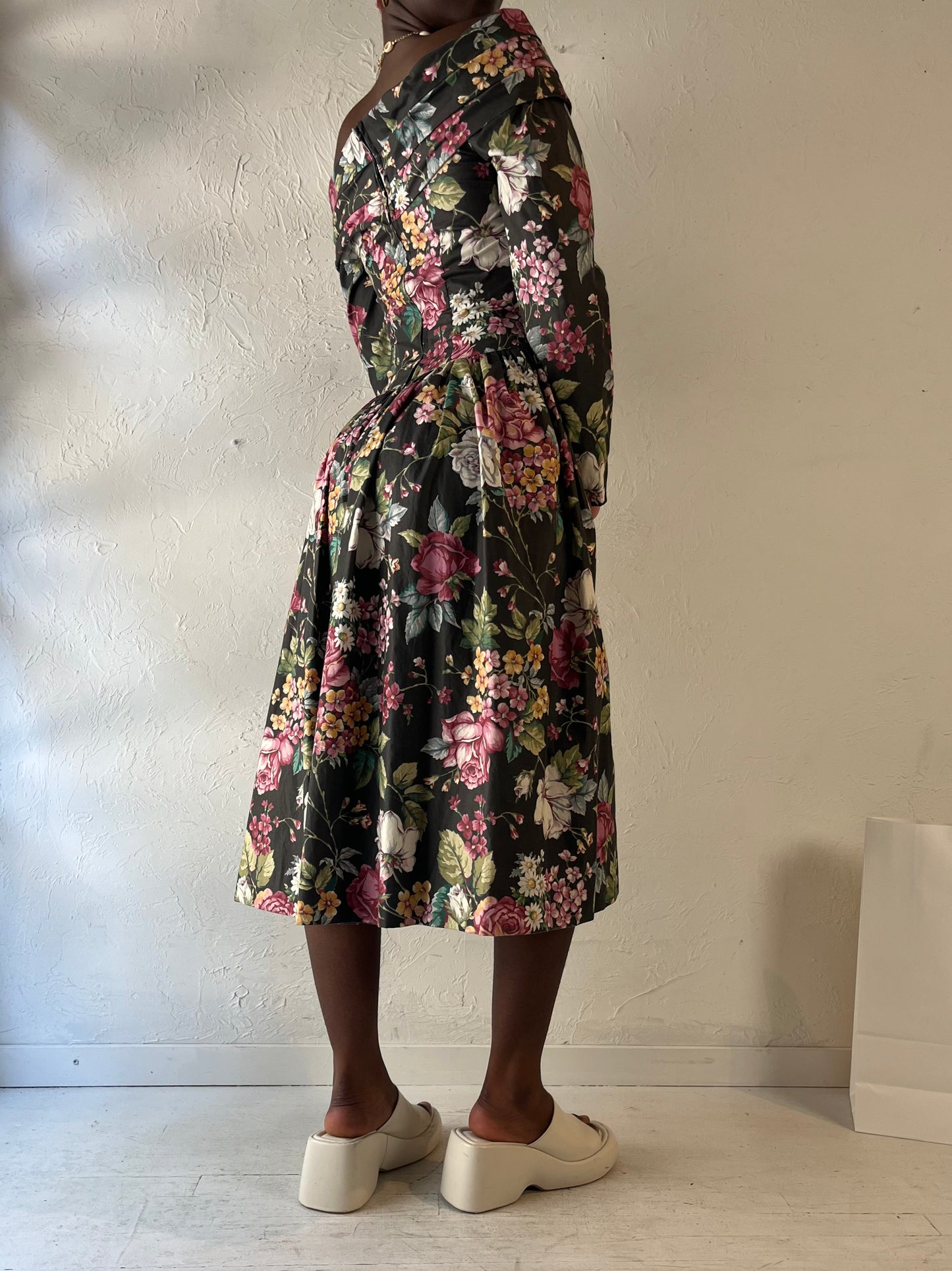 Vintage Handmade Floral Print Dress / Medium