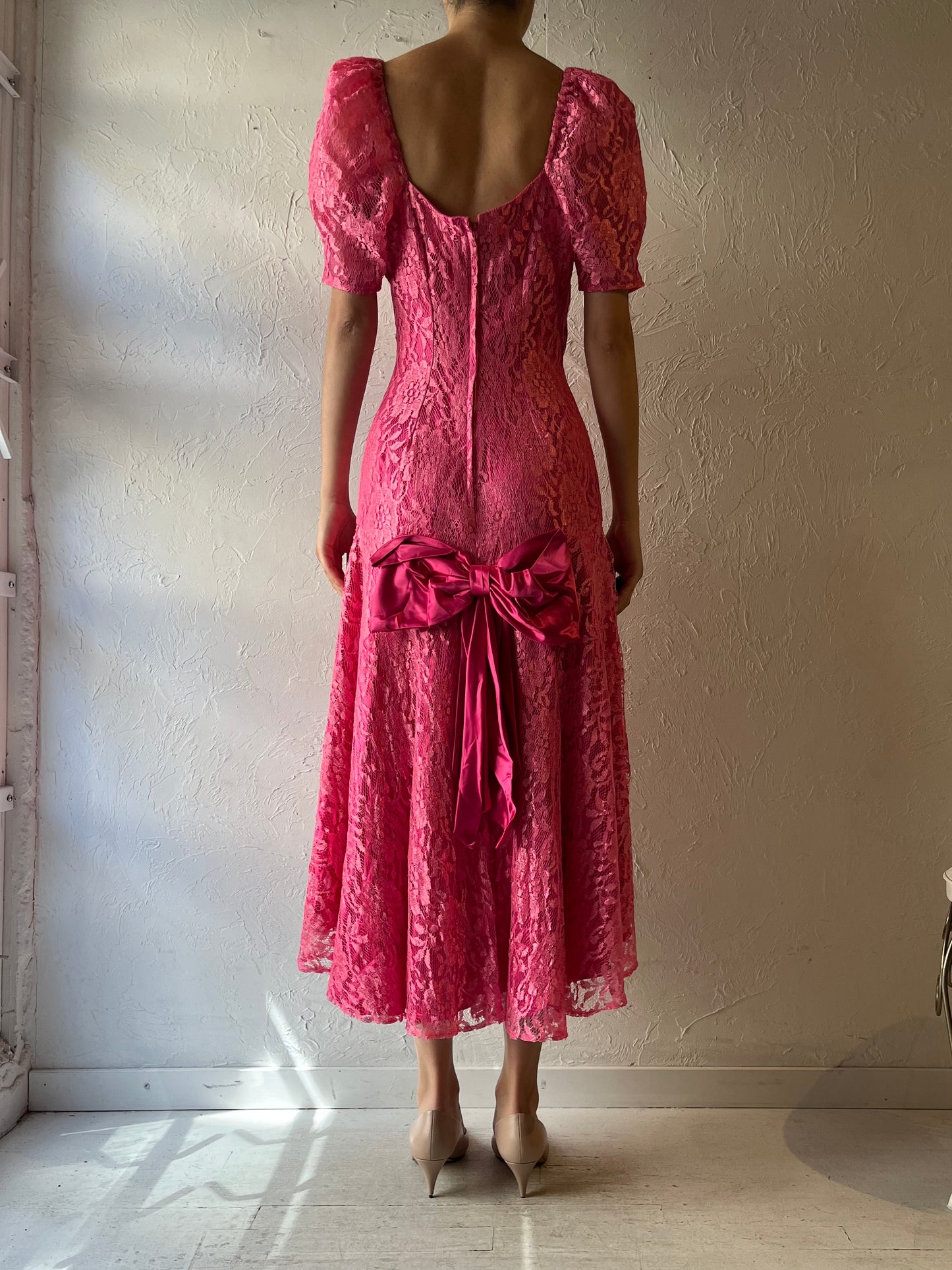 70s 'Nu Mode' Pink Lace Formal Prom Dress / Small