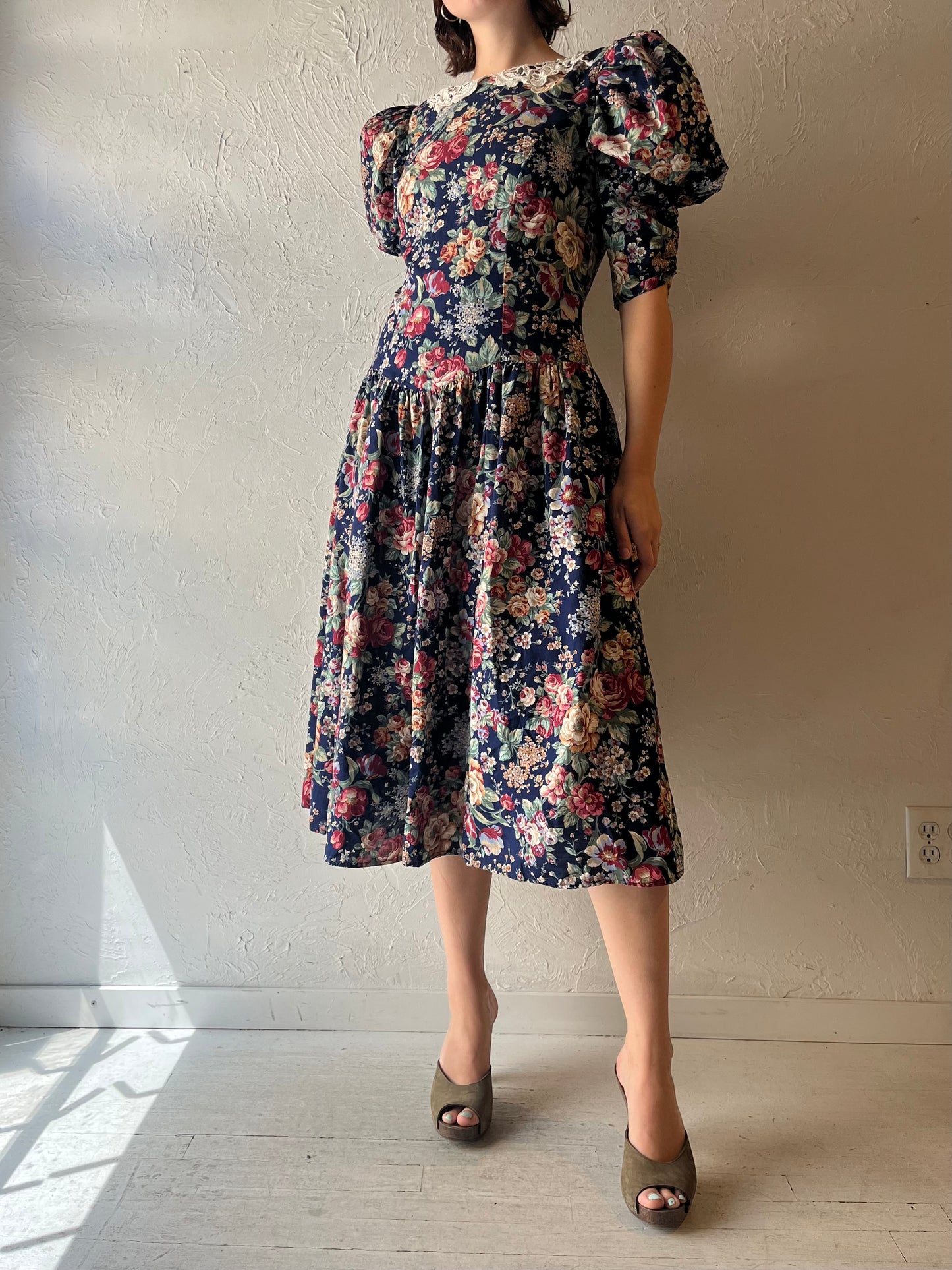 80s 'Carolina' Floral Print Puff Sleeve Dress / Medium