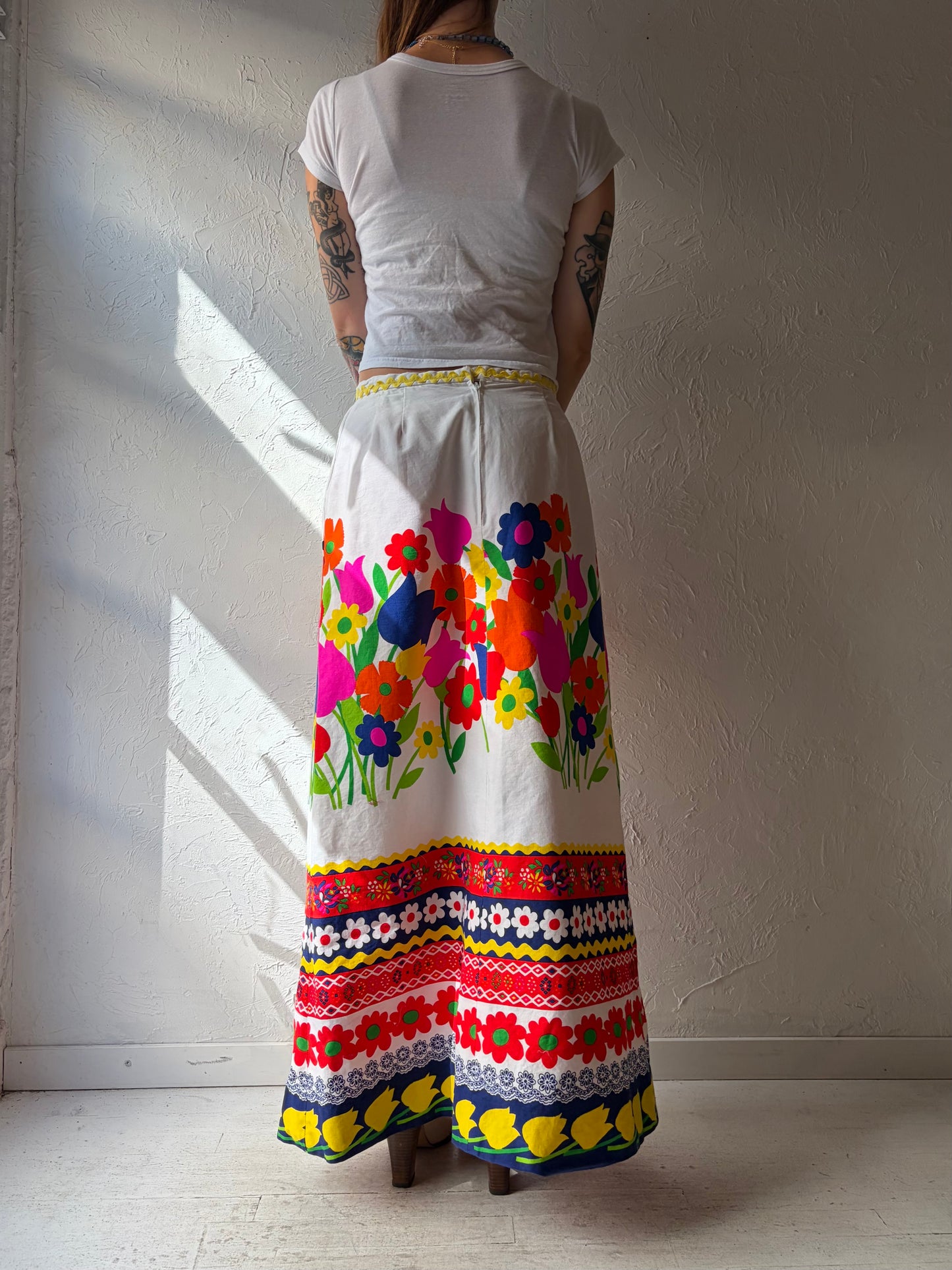 70s 'Raymonds' Novelty Print Maxi Skirt / Small - Medium