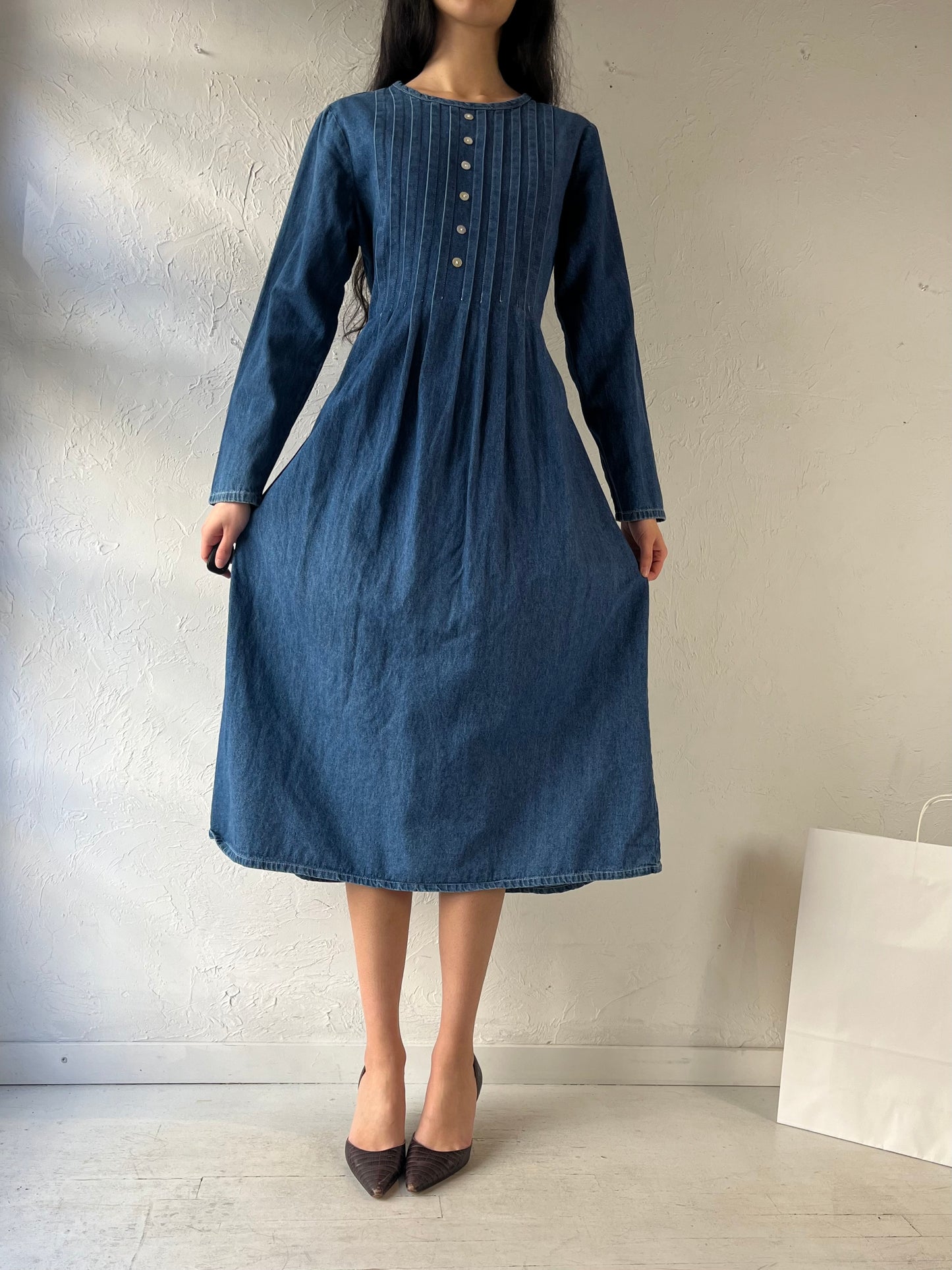 90s ‘Studio Ease’ Long Sleeve Denim Dress / Medium