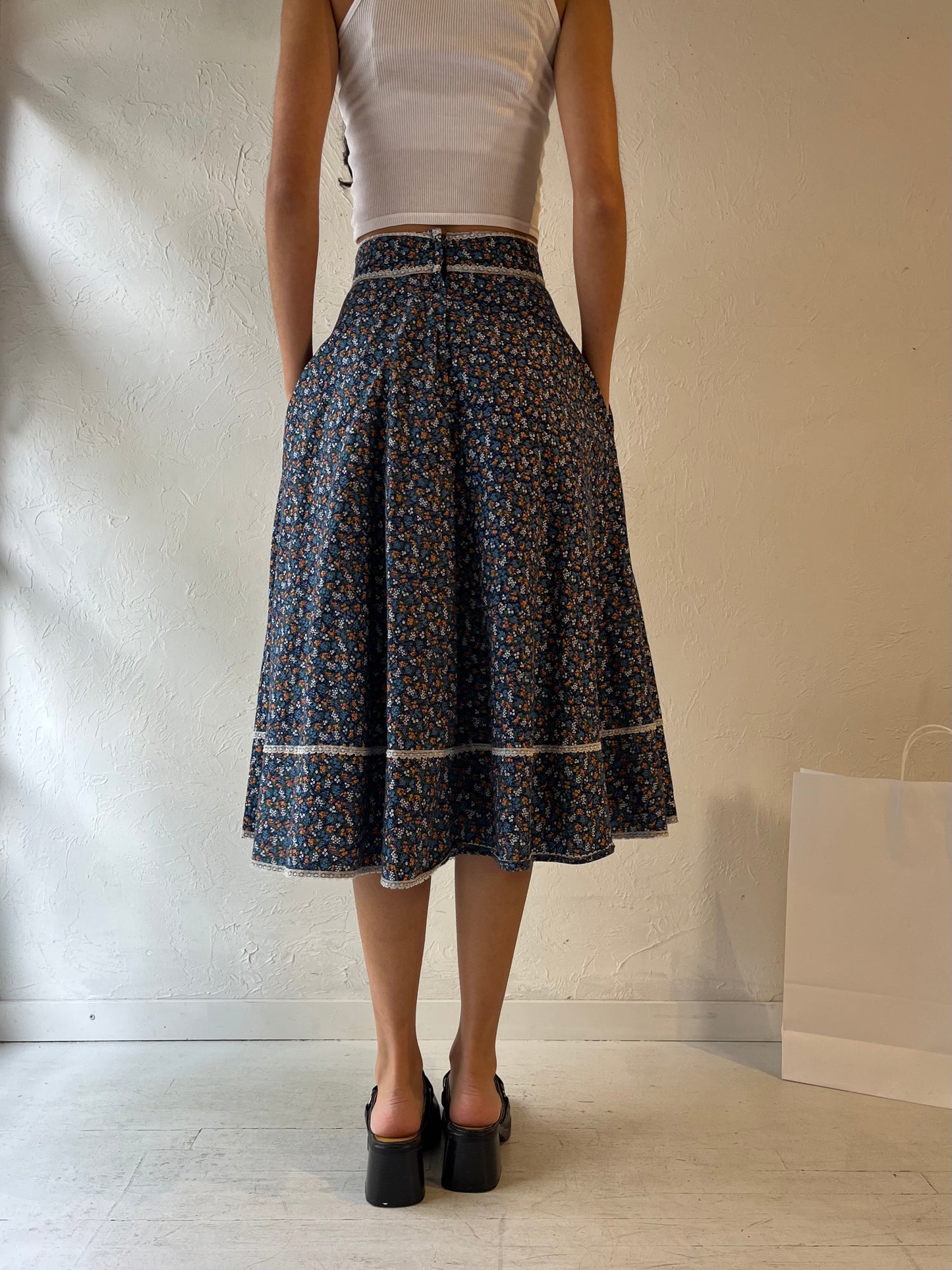 Vintage 'Glensport' Blue Floral Peasant Skirt / XS