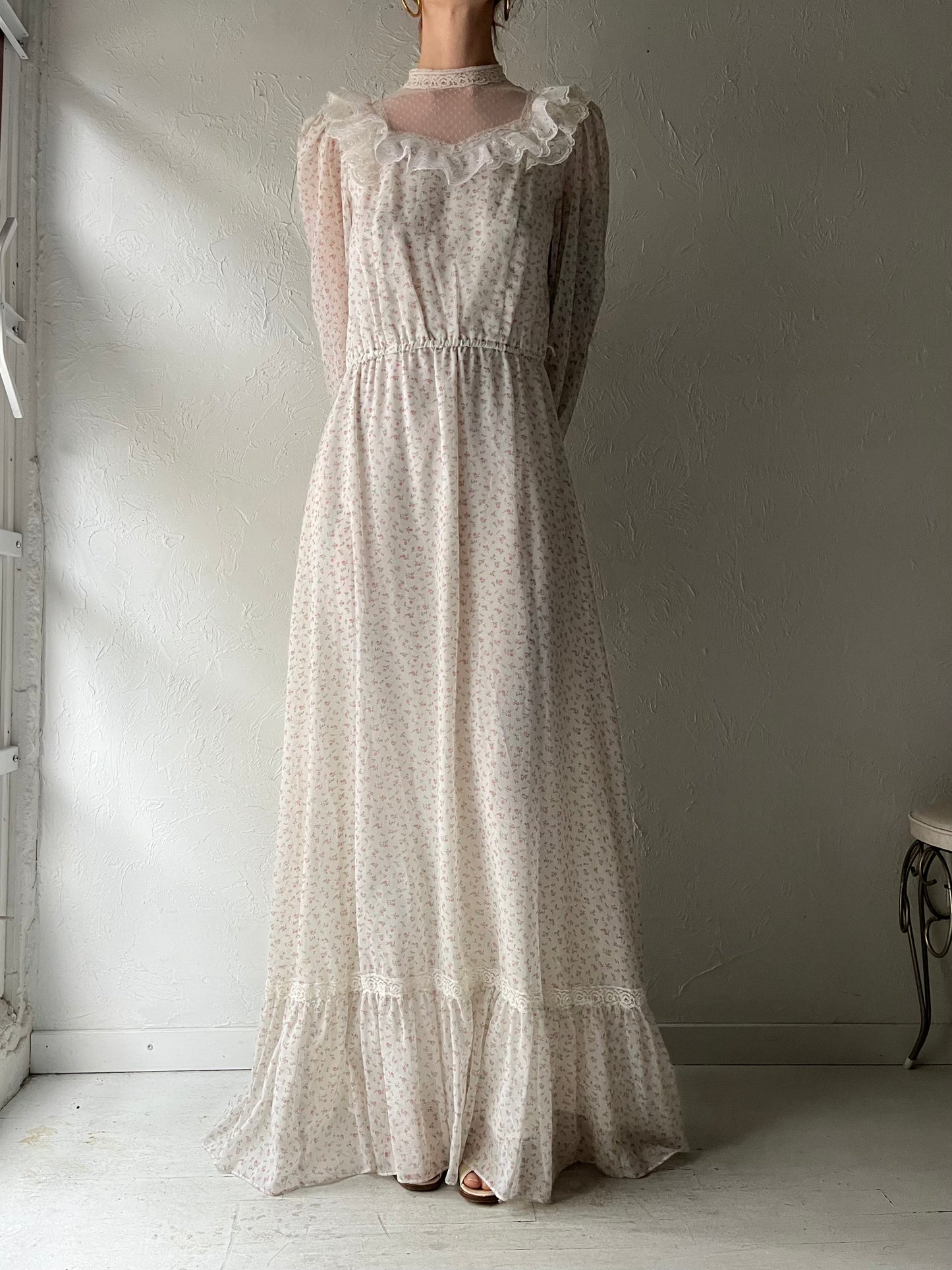 70s Long Sleeve Floral Peasant Dress / Medium