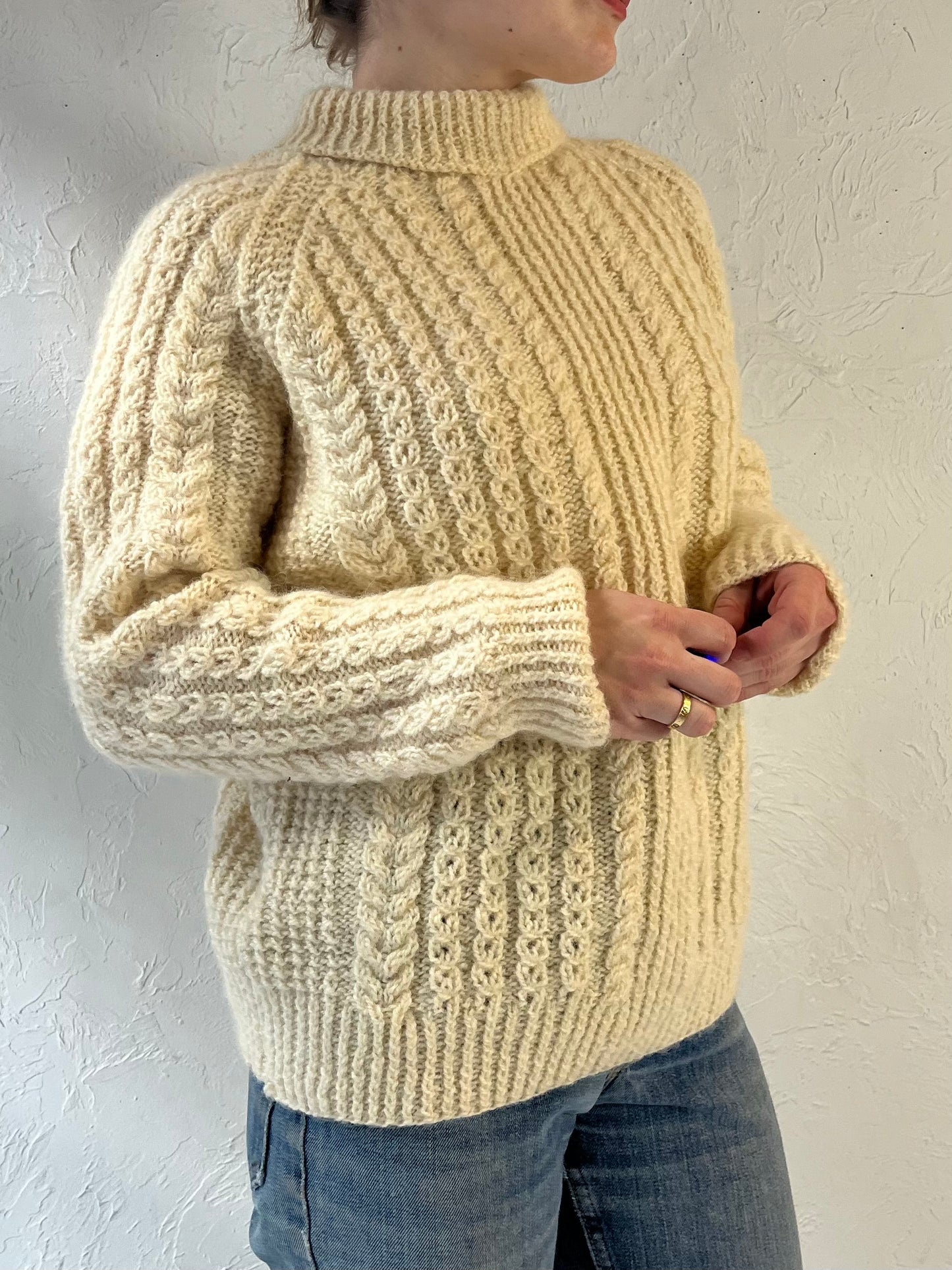 Vintage Hand Wool Knit Cream Cable Knit Sweater / Small - Medium